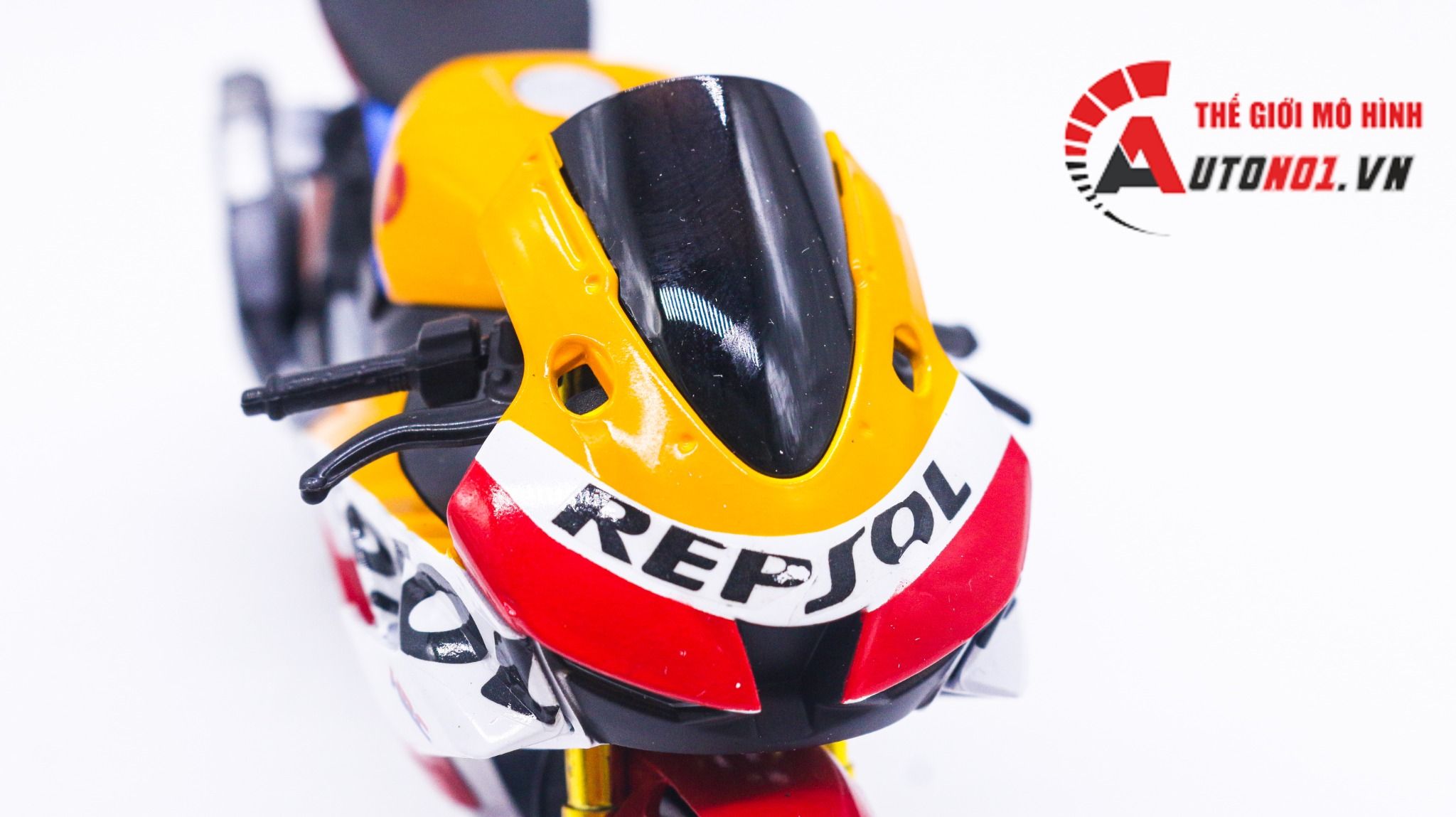  Mô hình xe độ Honda CBR1000RR custom Repsol độ pô akrapovic tỉ lệ 1:12 Autono1 D241D 