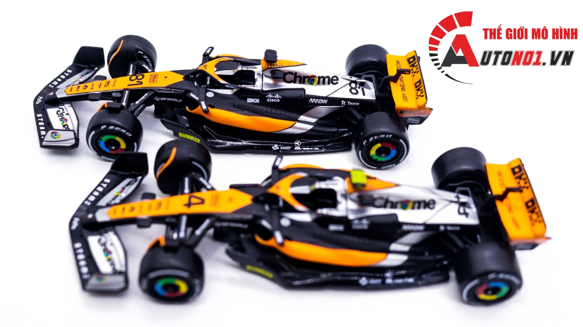  Mô hình xe đua F1 McLaren MCL60 S23 #81 - #4 tỉ lệ 1:43 Bburago OT317 18-38187 