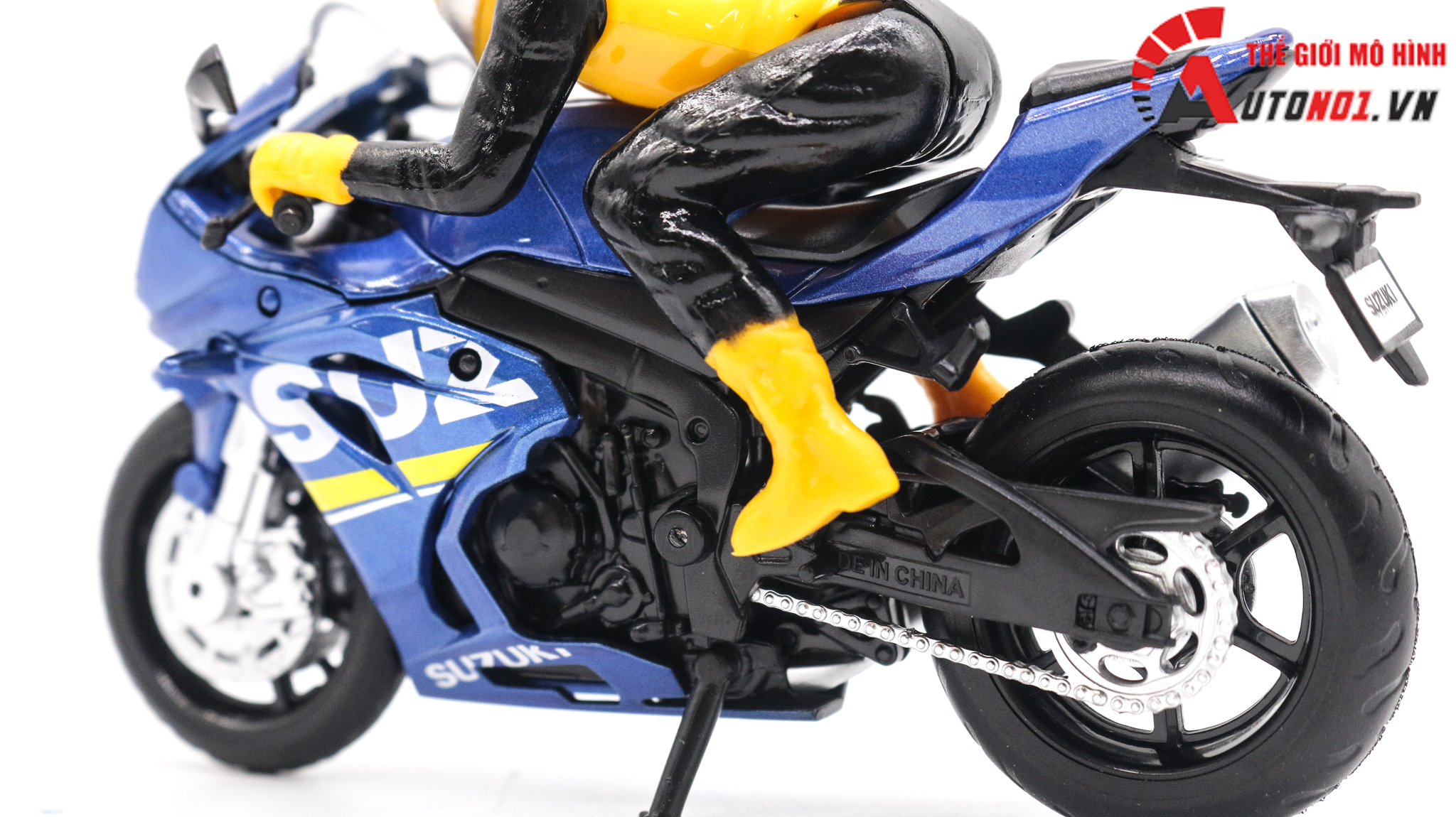  Mô hình xe Suzuki R1000 blue và figure MSZ 1:18 7847 