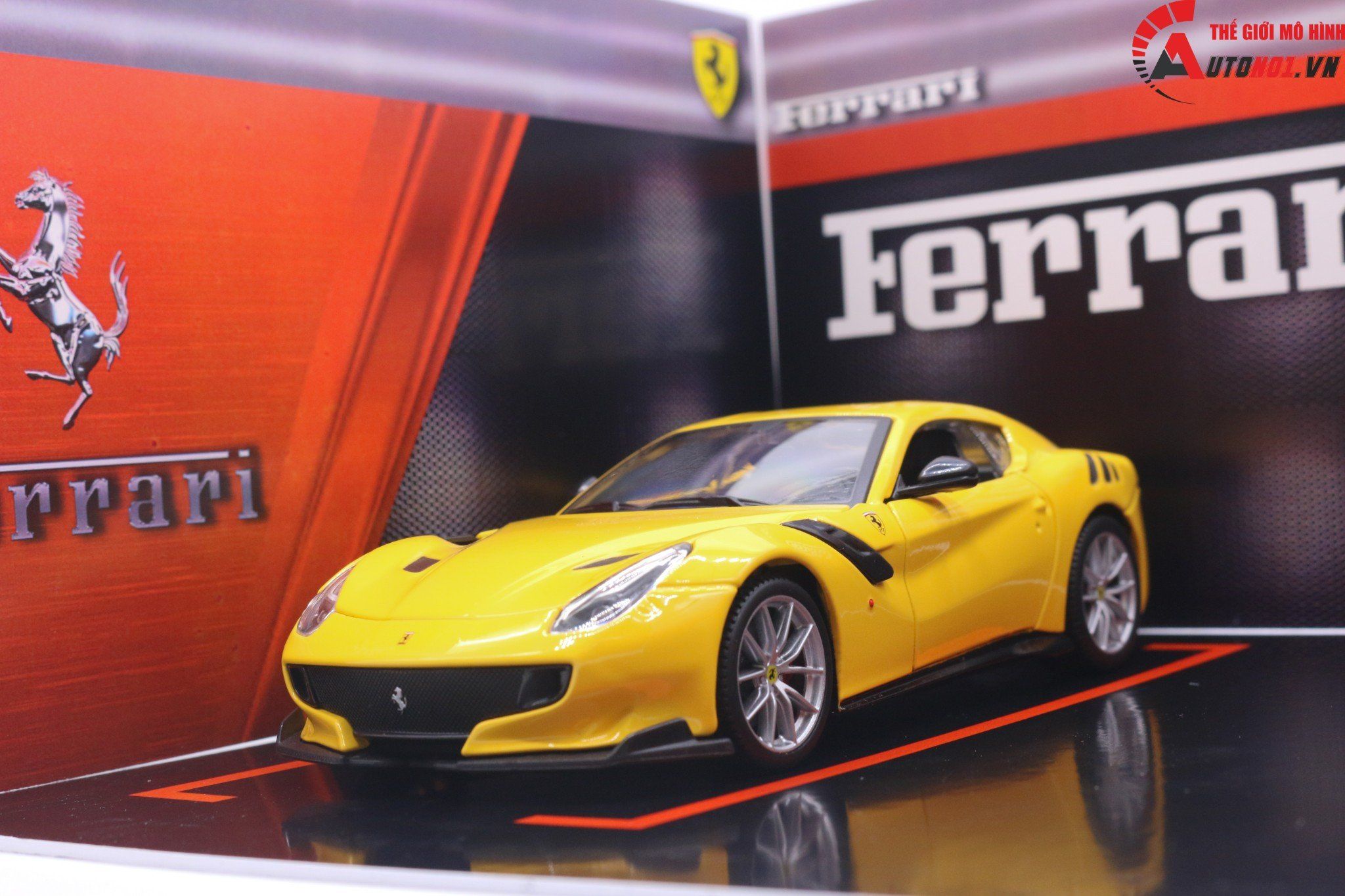  Diorama 1:24 Showroom trưng bày Ferrari cho xe tỉ lệ 1:24 kích thước 35X25X15cm 4 tấm lắp ghép formex 5li DR010A 