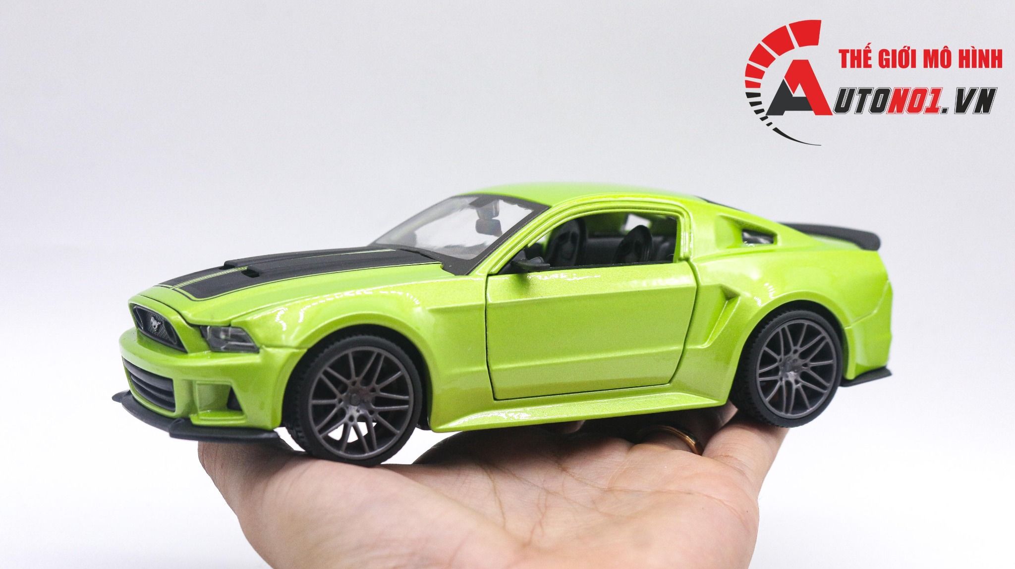  Mô hình xe Ford Mustang New Street Racer Met Green 1:24 Maisto OT24008 