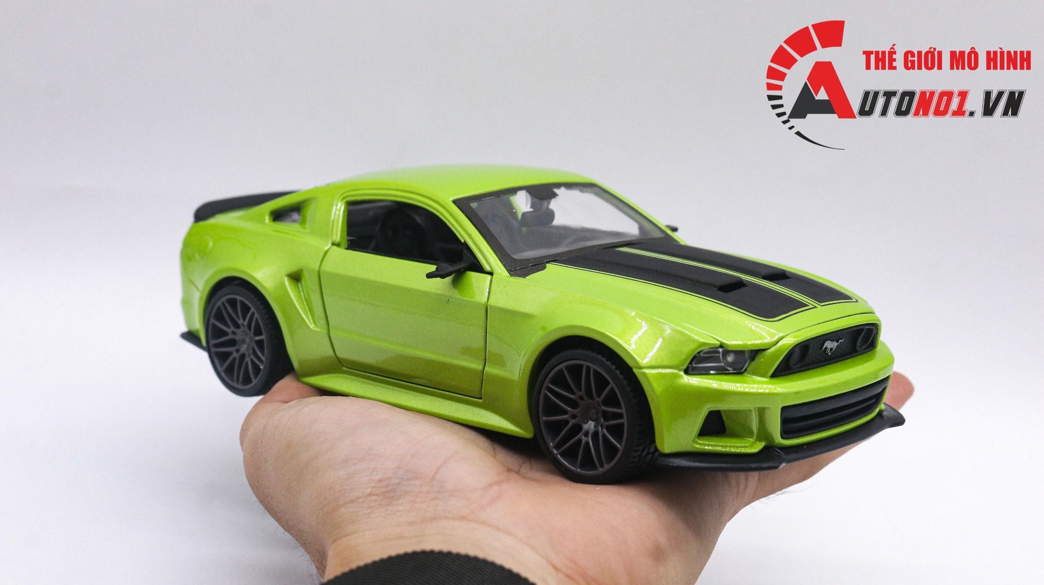  Mô hình xe Ford Mustang New Street Racer Met Green 1:24 Maisto OT24008 