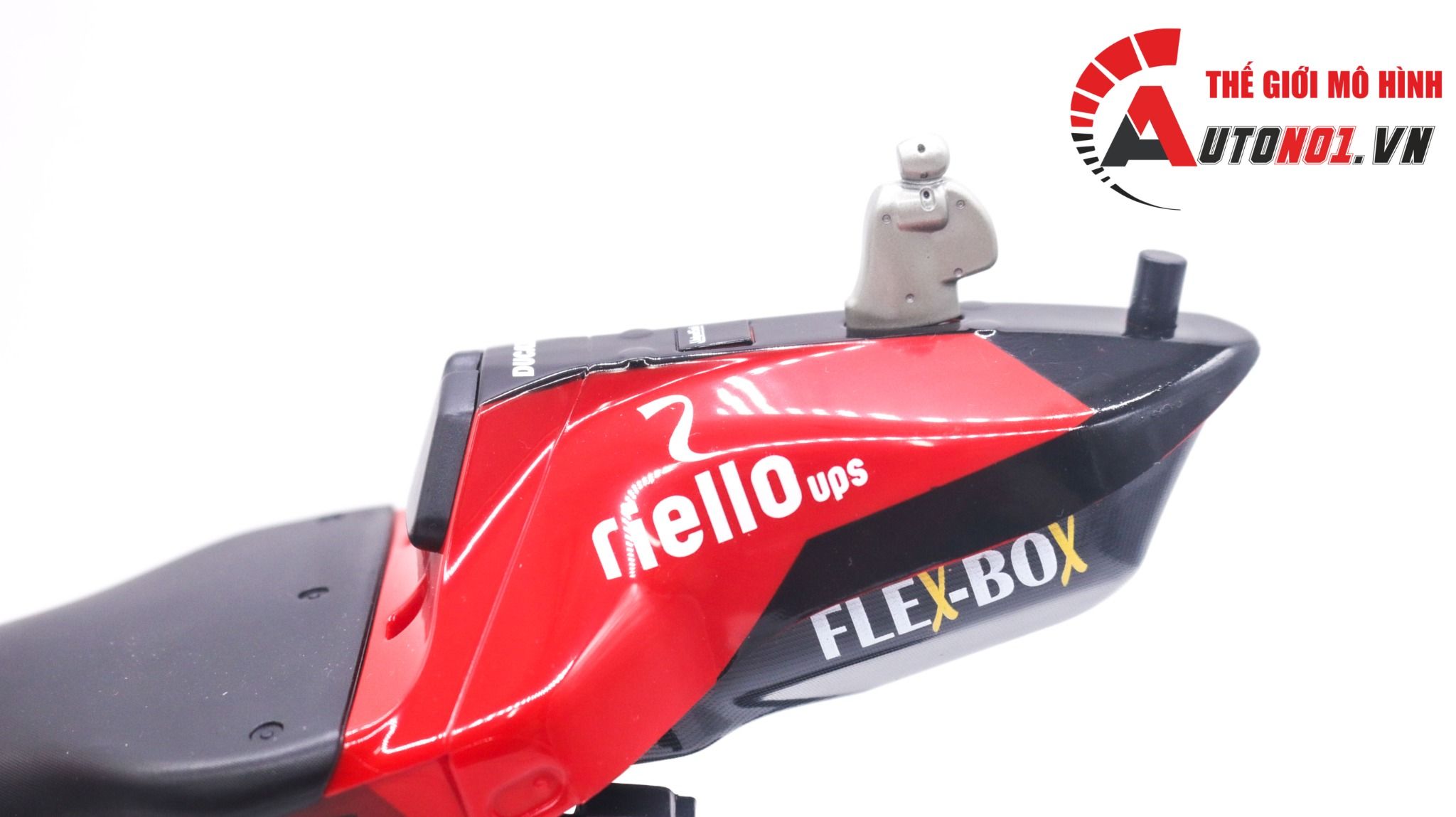  Mô hình xe mô tô Ducati Lenovo Racing Team 2022 tỉ lệ 1:6 Maisto MT048 