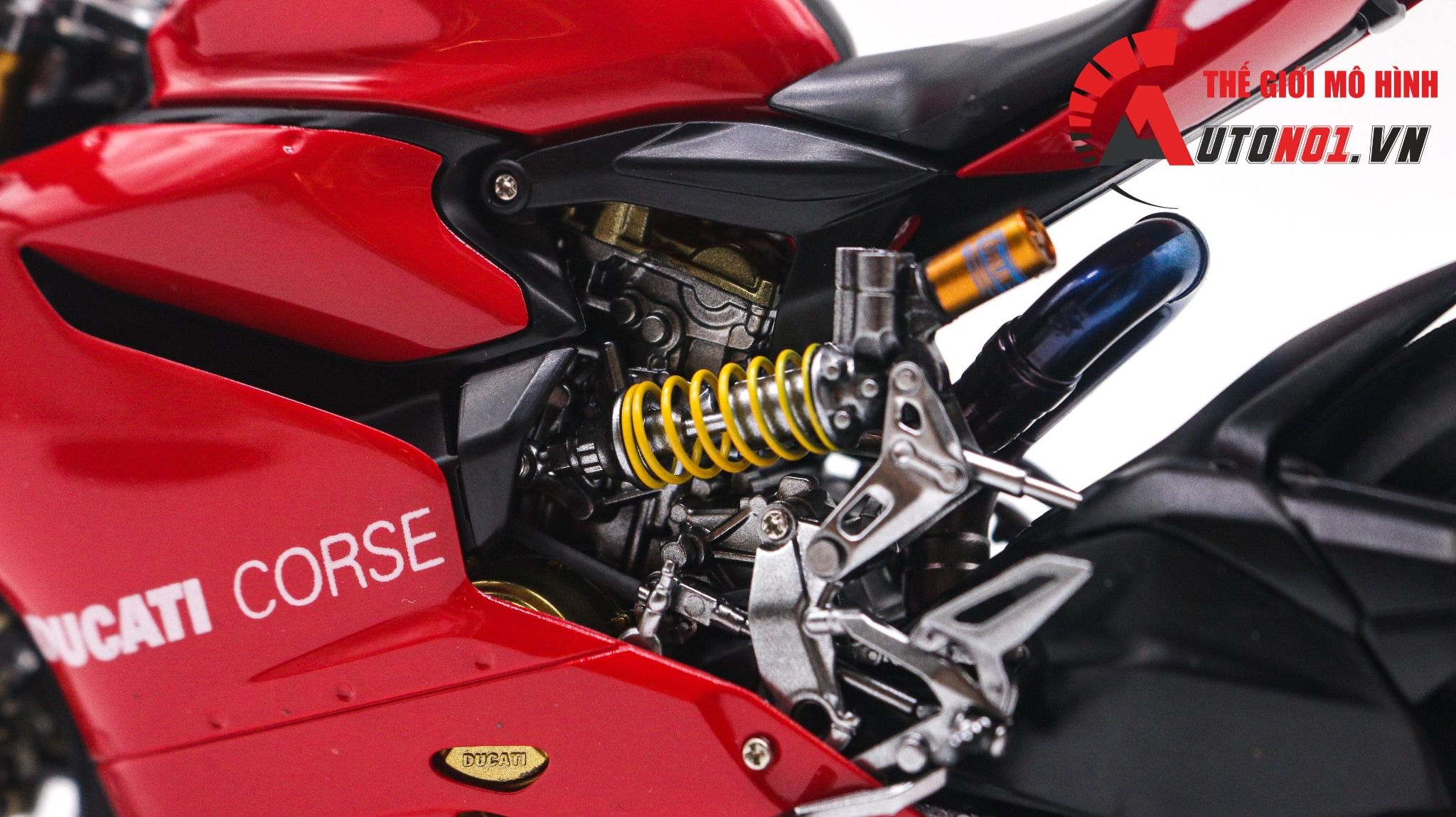  Mô hình xe cao cấp Ducati 1199 Panigale Corse 1:12 Tamiya D061 