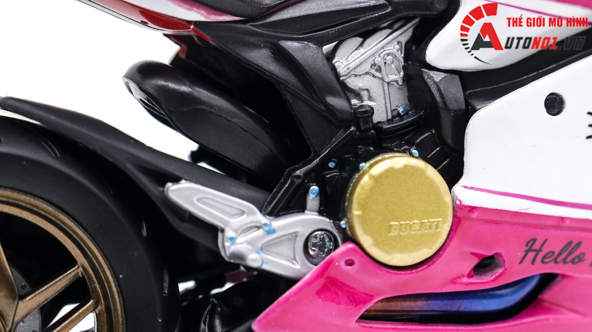  Mô hình xe độ Ducati 1199 Panigale Hello Kitty Pink 1:12 Autono1 D220f 