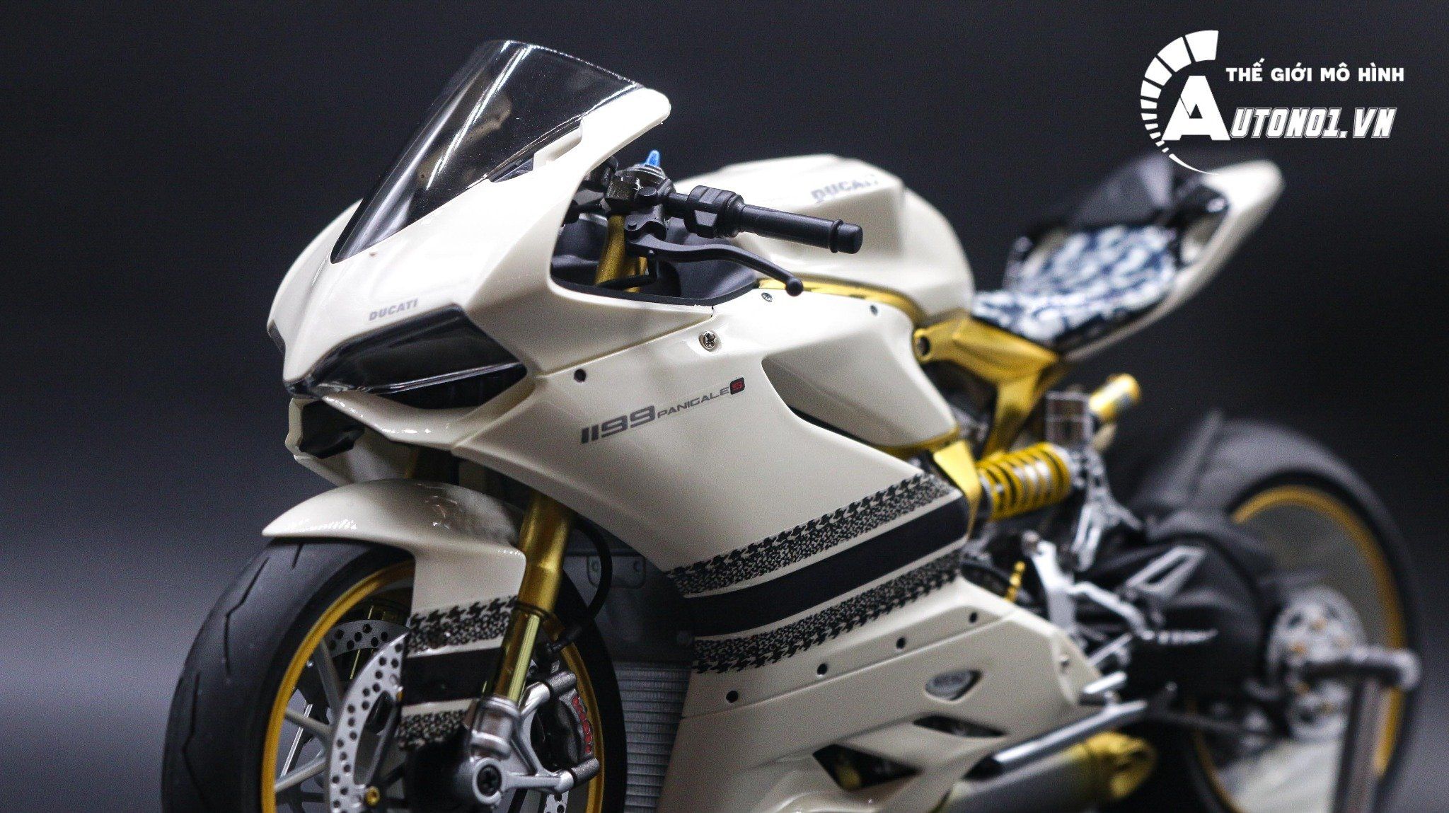  Mô hình xe cao cấp Ducati 1199 Panigale Dior Nồi Khô 1:12 Tamiya D227a 