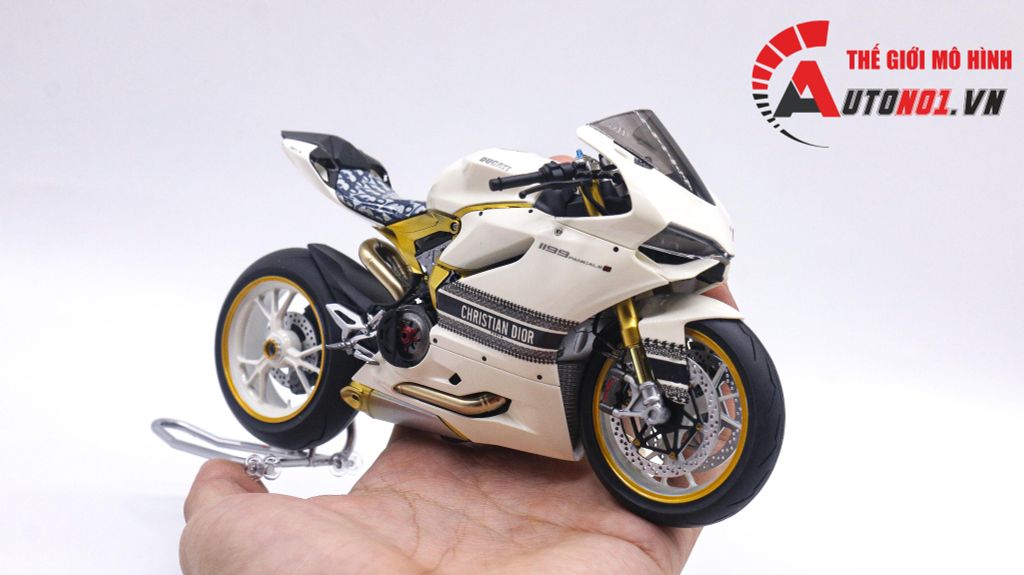 MÔ HÌNH SIÊU XE DUCATI 1199 PANIGALE DIOR NỒI KHÔ 1:12 TAMIYA D227A