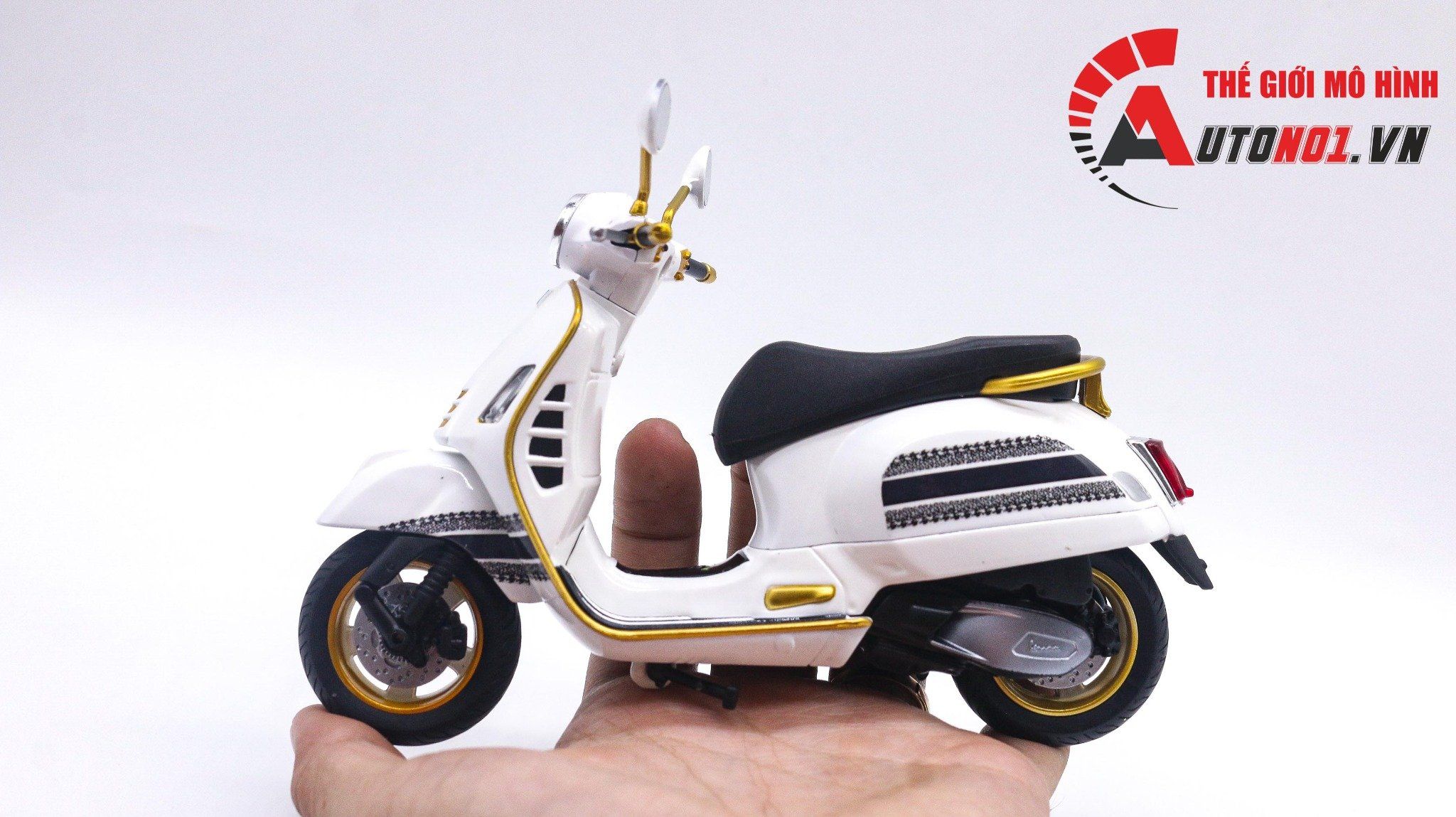  Mô hình xe Vespa Gts Dior tỉ lệ 1:12 Autono1 D228B 