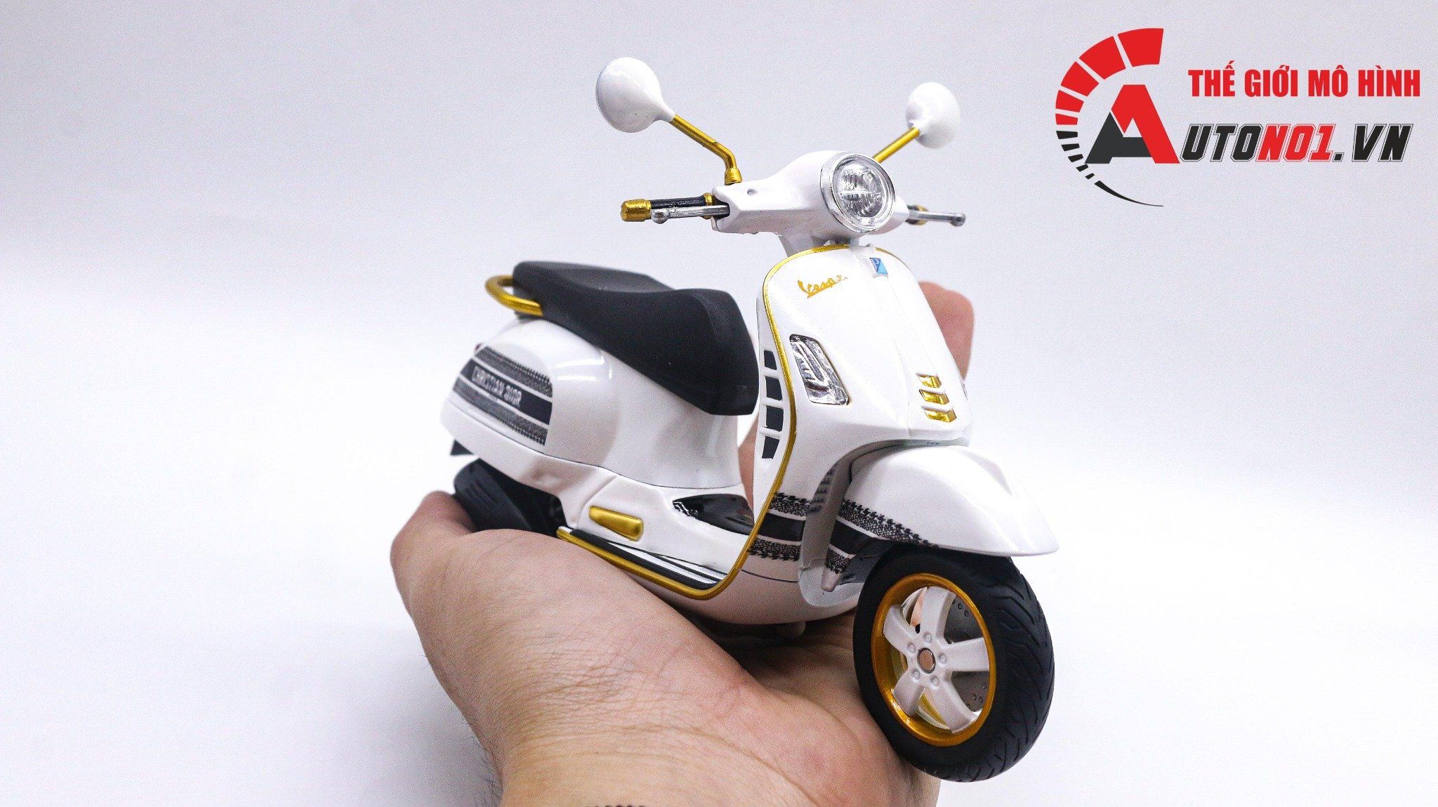  Mô hình xe Vespa Gts Dior tỉ lệ 1:12 Autono1 D228B 