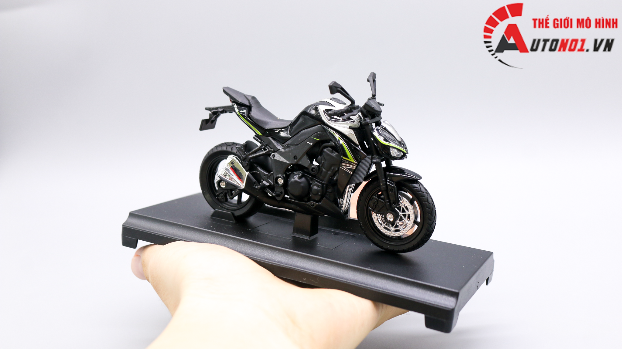  Mô hình xe Kawasaki Z1000R 2017 black 1:18 Welly 5546 