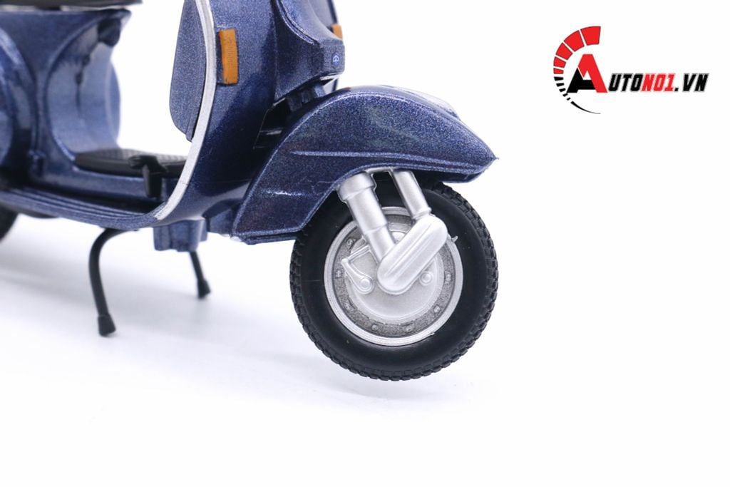 MÔ HÌNH XE VESPA P150X 1978 1:18 MAISTO 4788