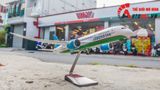  Mô hình máy bay Uzbekistan Boeing B787 tỉ lệ 1:130 47cm có đèn led tự động theo tiếng vỗ tay hoặc chạm MB47048 