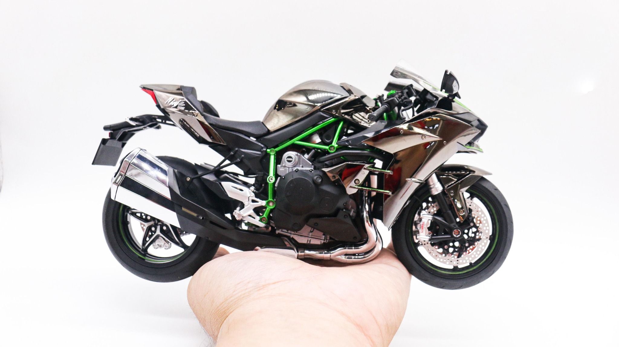  Mô hình xe cao cấp Kawasaki H2 Hoàn Thiện 1:9 Meng D230c 