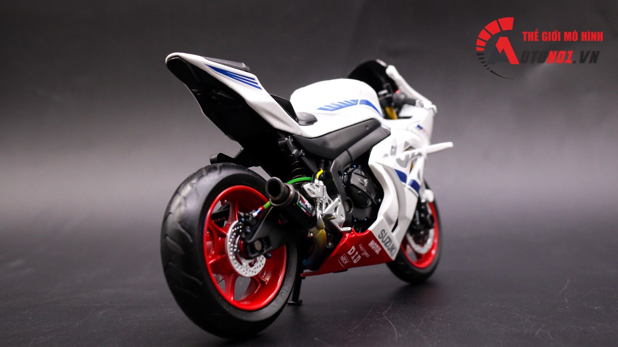  Mô hình xe độ Suzuki Gsx-R1000 Trắng Mâm độ pô 1:12 Autono1 MSZ D110A 