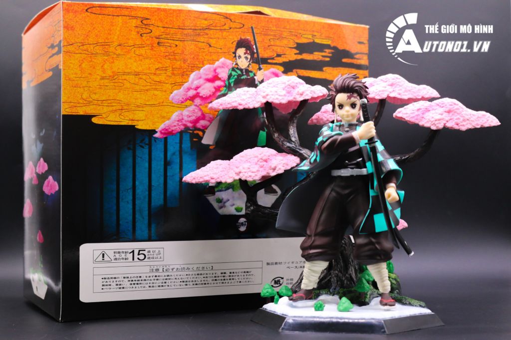 MÔ HÌNH NHÂN VẬT KIMETSU NO YAIBA - KAMADO TANJIROU 19 CM 7034