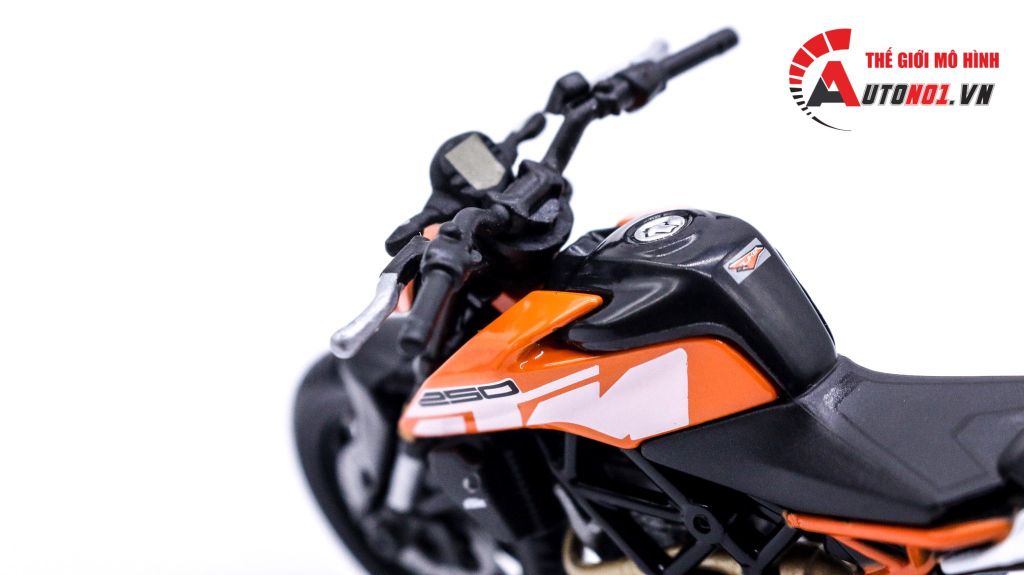 MÔ HÌNH XE KTM 250 DUKE 1:18 BBURAGO 7454