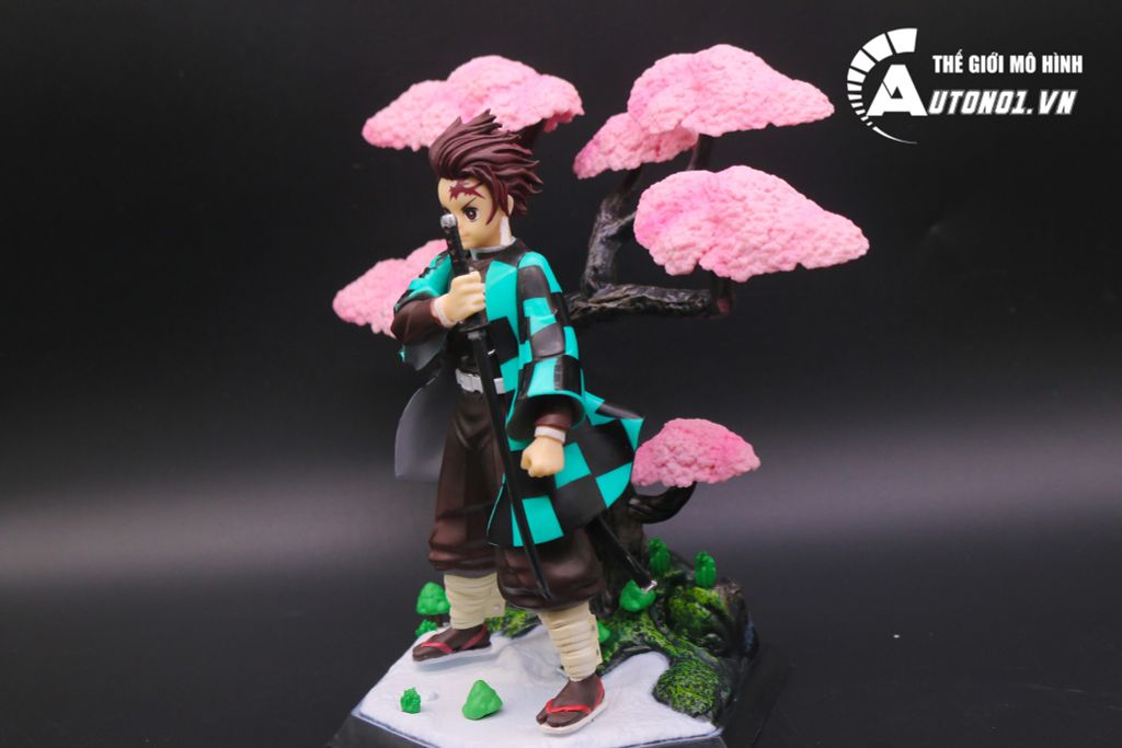 MÔ HÌNH NHÂN VẬT KIMETSU NO YAIBA - KAMADO TANJIROU 19 CM 7034