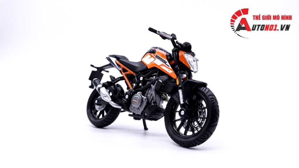 MÔ HÌNH XE KTM 250 DUKE 1:18 BBURAGO 7454