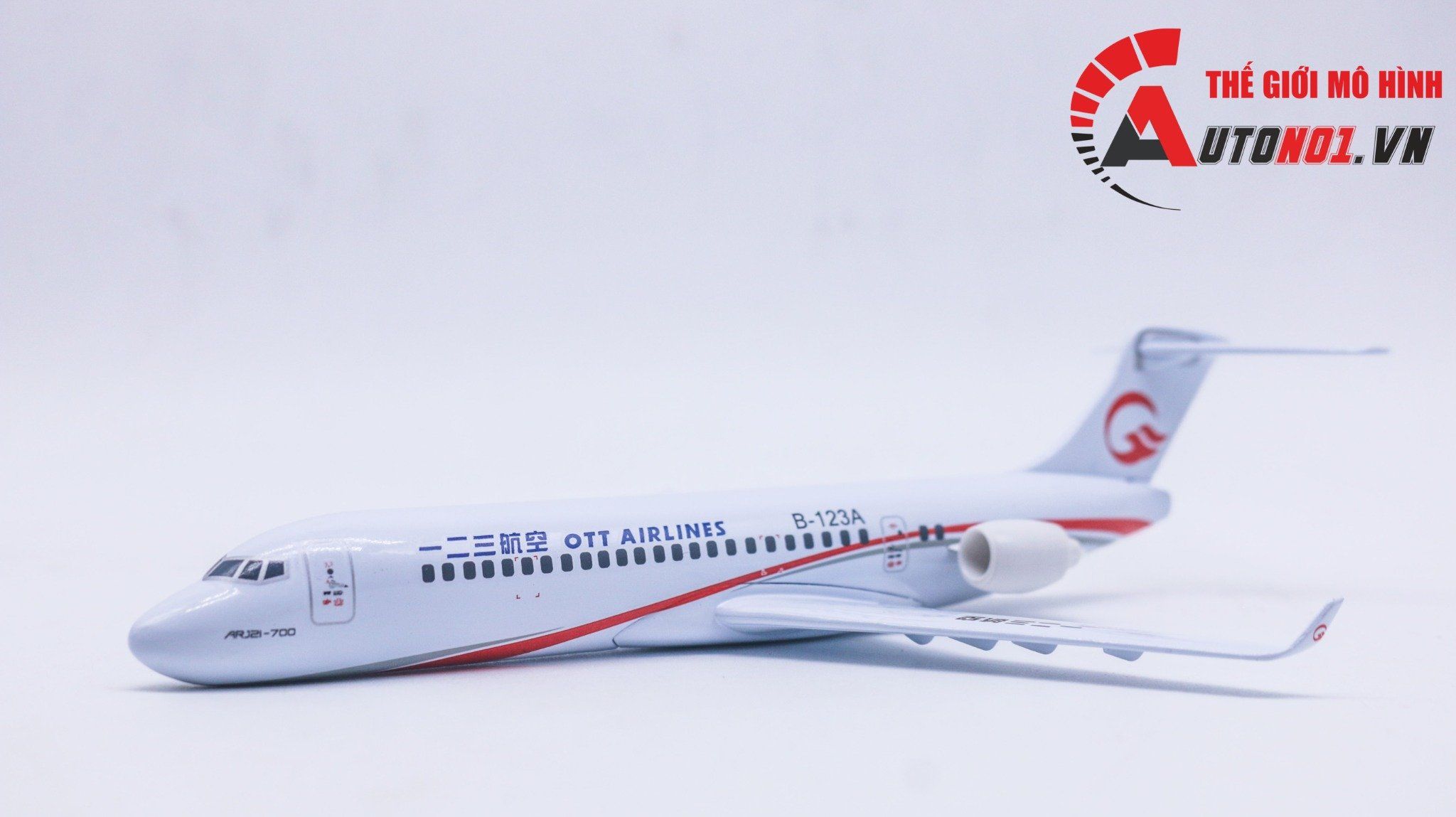  Mô hình máy bay China OTT Airlines ARJ kích thước 20cm MB20080 