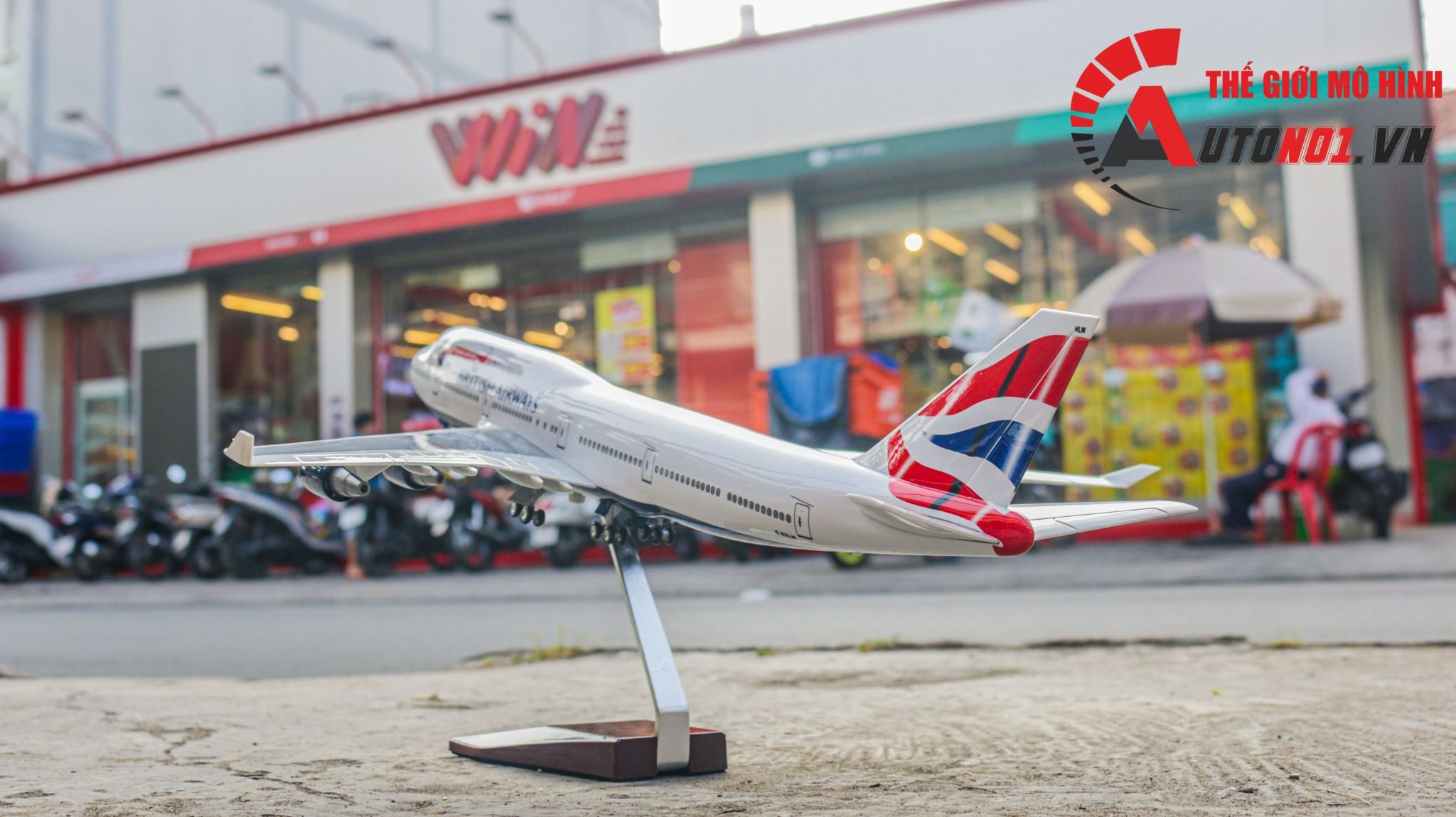  Mô hình máy bay British Airways Boeing B747 United Kingdom UK 47cm 1:160 có đèn led tự động theo tiếng vỗ tay hoặc chạm MB47038 