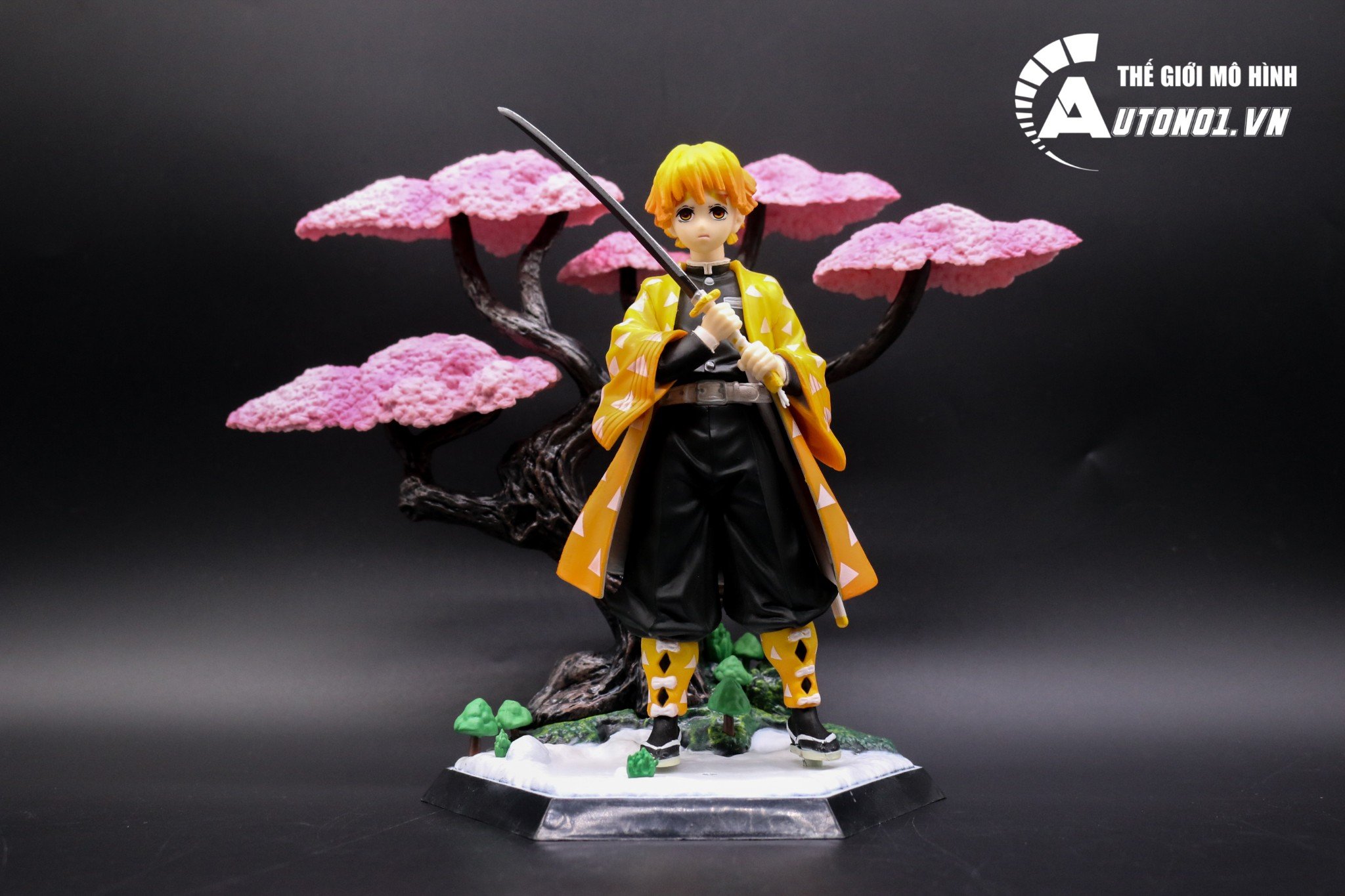 MÔ HÌNH NHÂN VẬT KIMETSU NO YAIBA - AGATSUMA ZENITSU 19 CM 7036