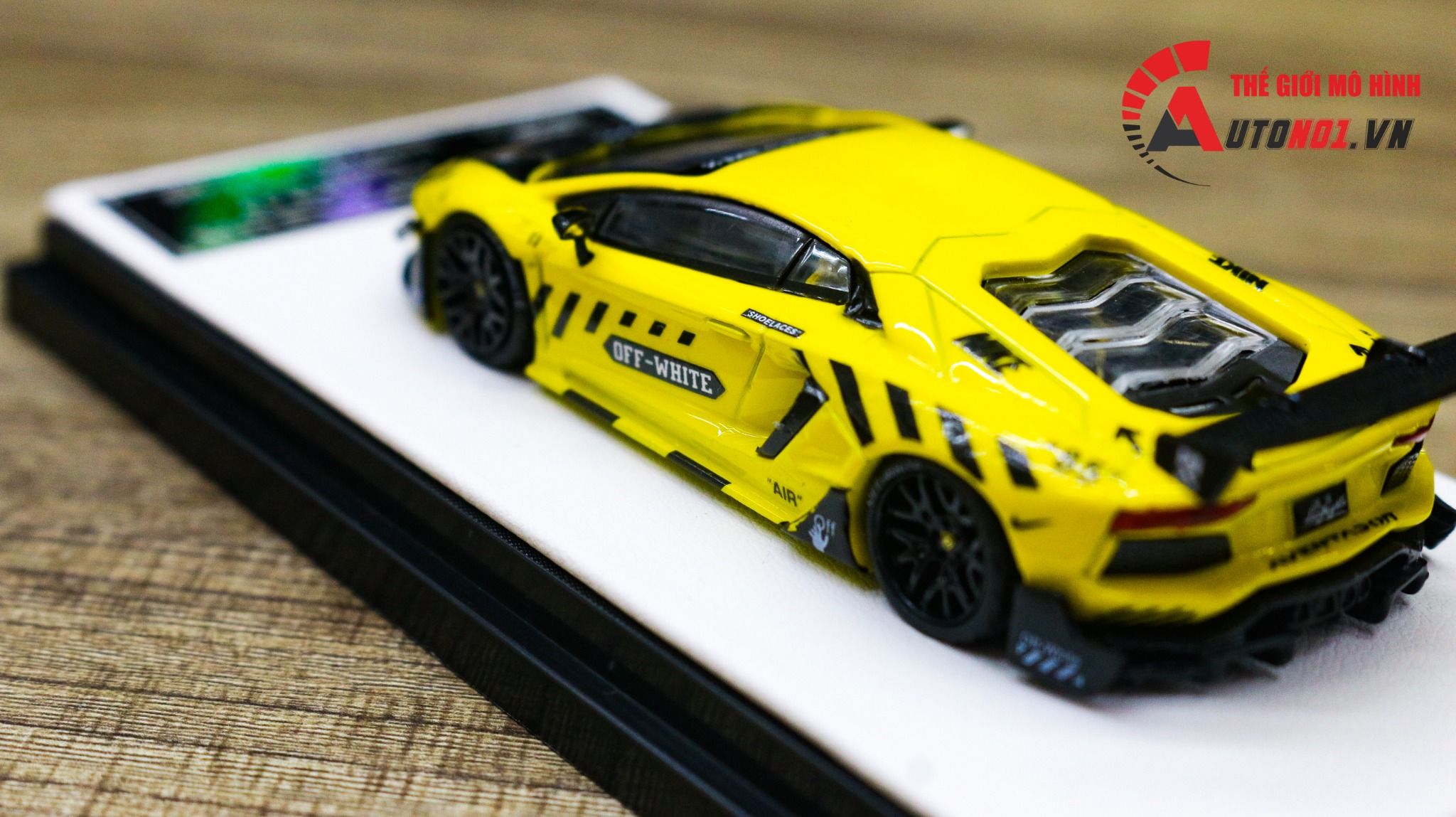  Mô hình xe Lamborghini Aventador LP700-4 2.0 Off white yellow tỉ lệ 1:64 Briscale Micro BSC 