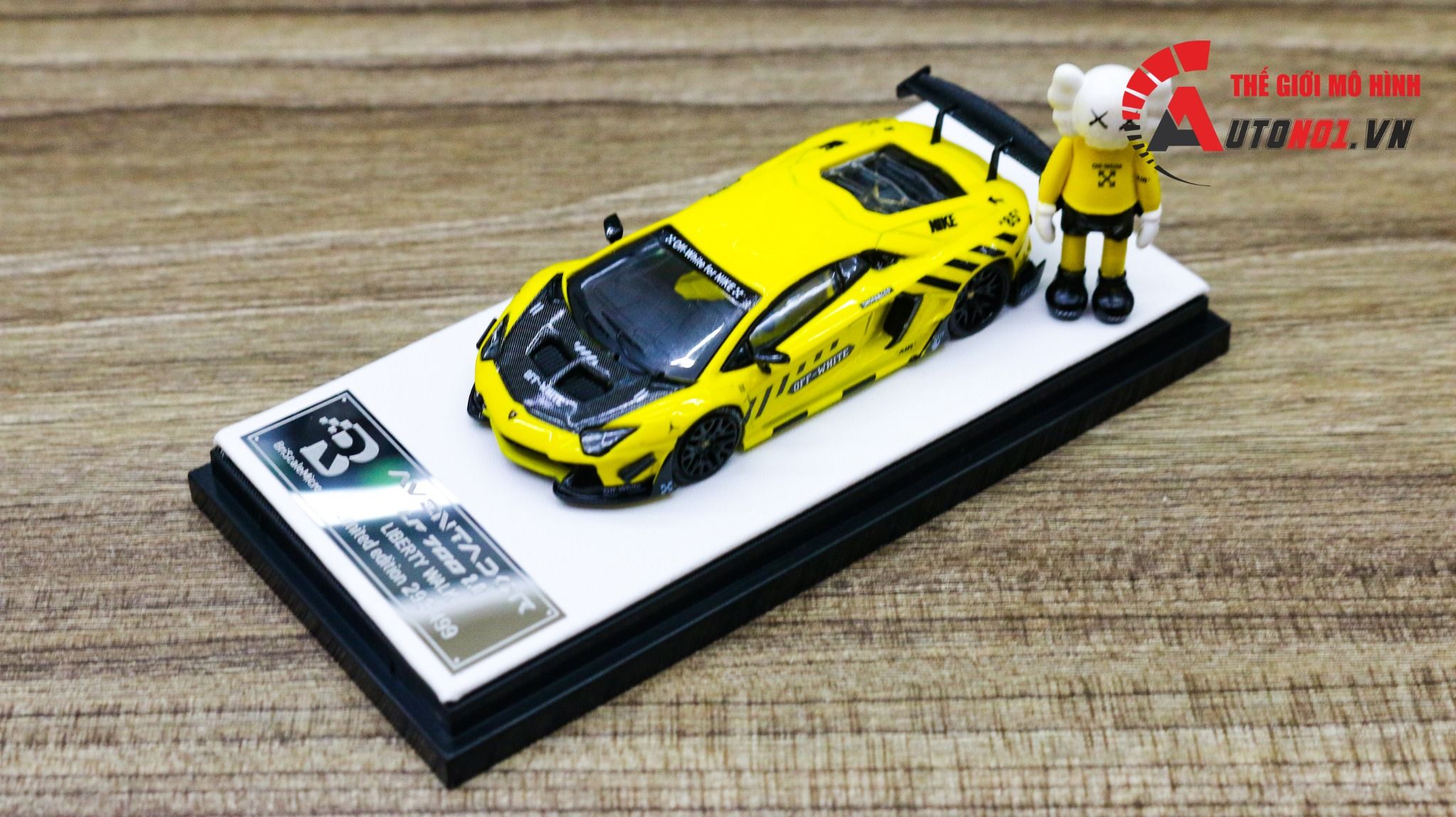  Mô hình xe Lamborghini Aventador LP700-4 2.0 Off white yellow tỉ lệ 1:64 Briscale Micro BSC 