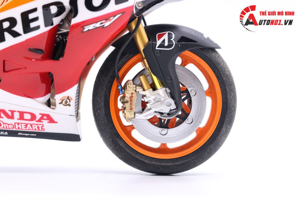 MÔ HÌNH REPSOL HONDA RC213V 2014 1:12 TAMIYA 6611