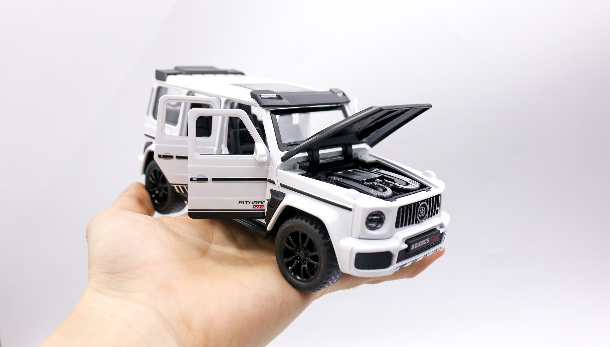  Mô hình xe Mercedes-benz Brabus G700 tỉ lệ 1:32 JIiaye model VB32523 3680 