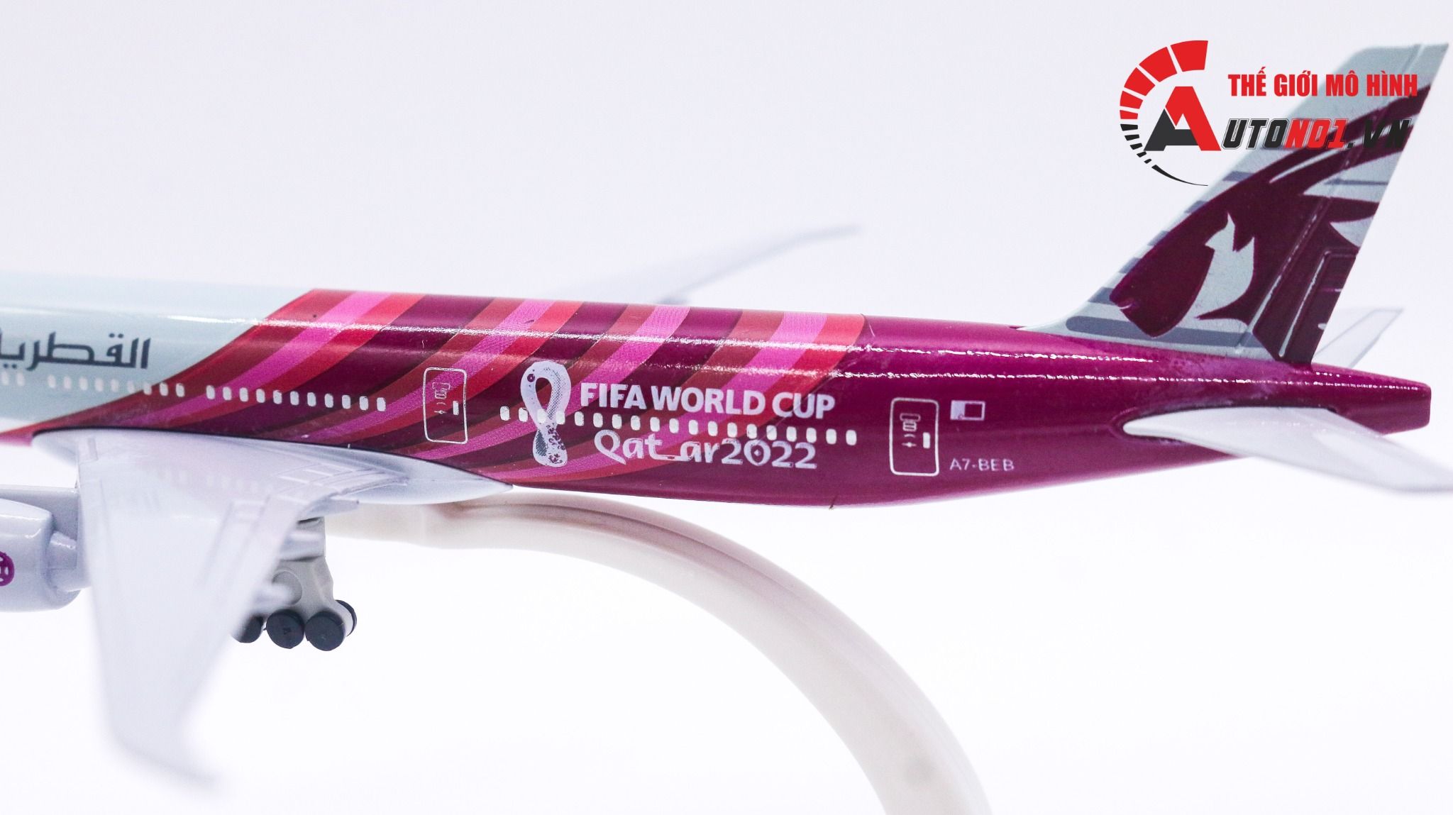  Mô hình máy bay Fifa World Cup Qatar 2022 Boeing B777 20cm MB20032 