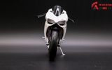  Mô hình xe cao cấp Ducati 1199 Panigale White Pearl Carbon 1:12 Tamiya D059 