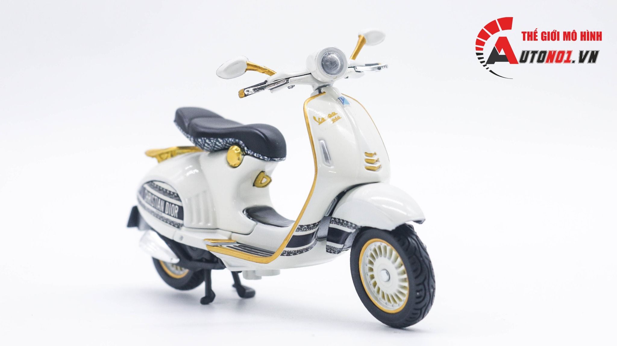 Giá xe ga Vespa 946 Christian Dior đến hơn 1 tỷ đồng