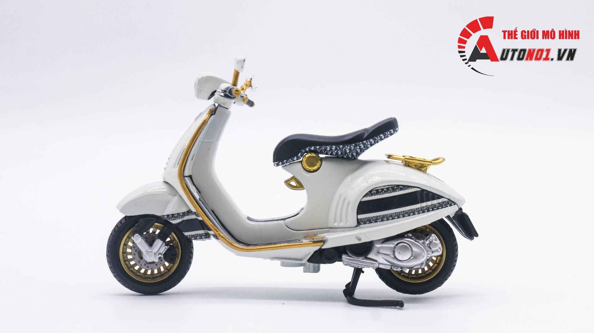 Giới thiệu Vespa 946 Christian Dior Đẹp độc và rất đắt