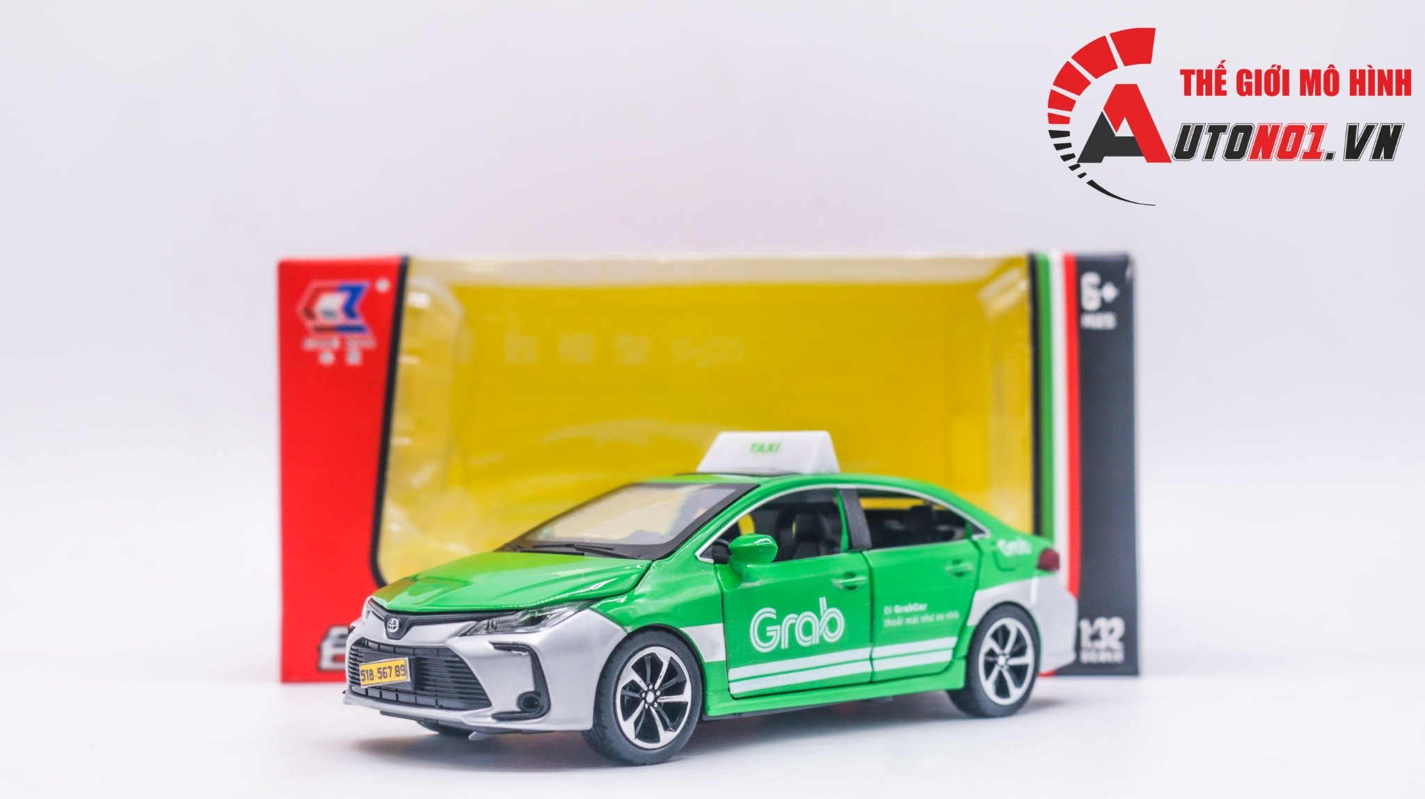  Mô hình xe độ dịch vụ Toyota Corolla custom taxi grab có âm thanh - đèn tỉ lệ 1:32 Autono1 OT334 