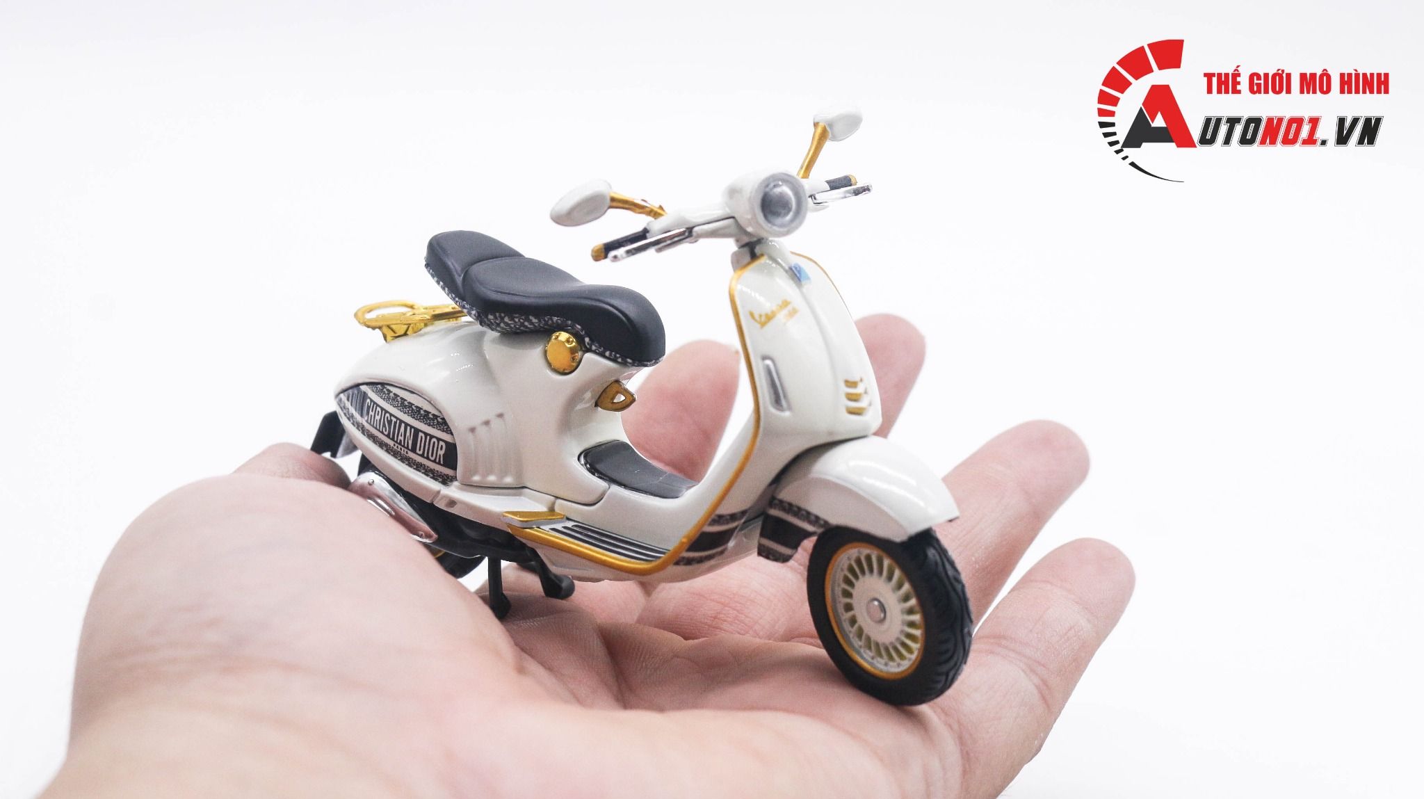  Mô hình xe Vespa 946 Dior Autono1 Newray D228A 