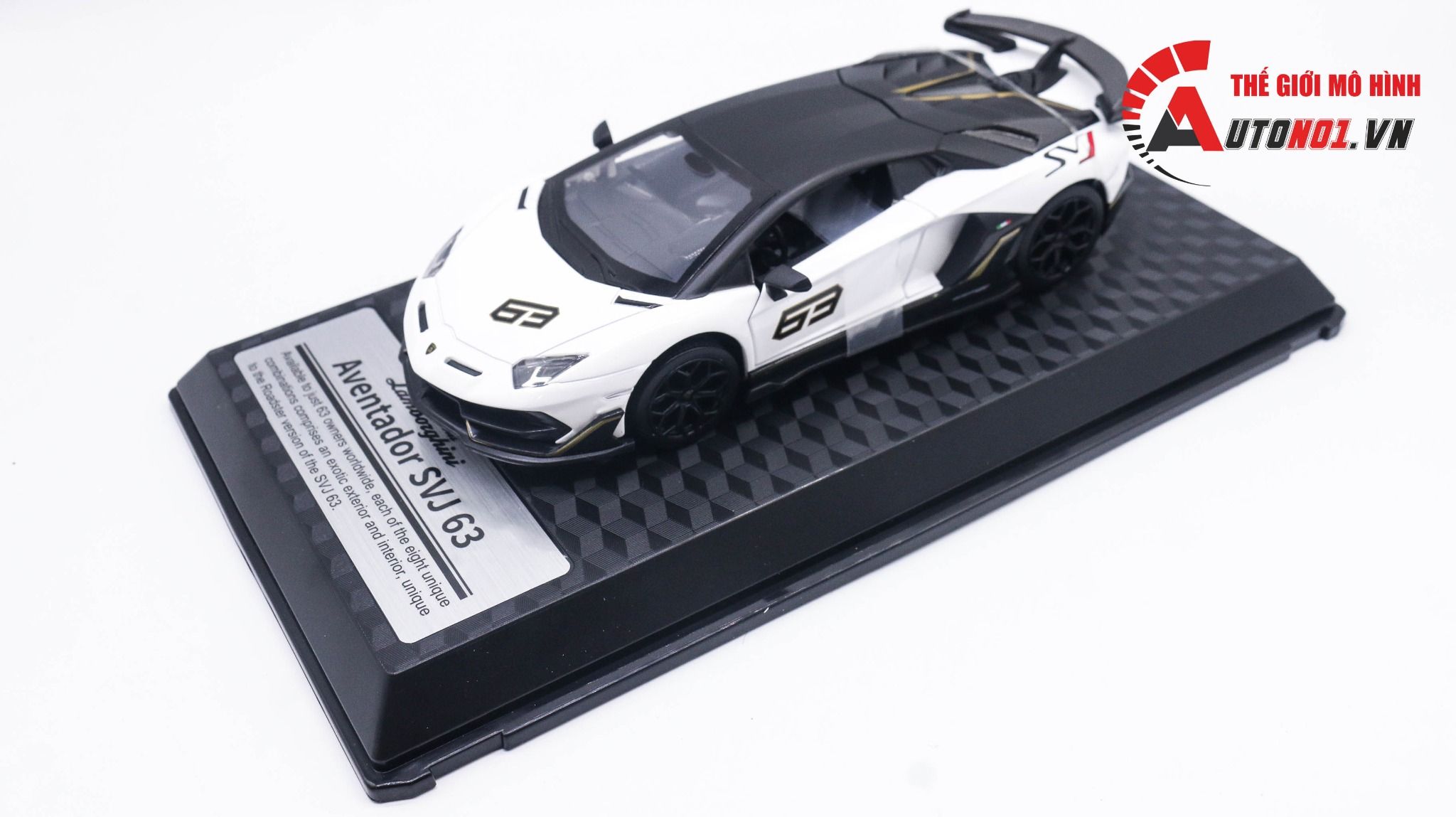  Mô hình xe Lamborghini Aventador Svj63 đánh lái được full open 1:24 CCA 68269K 8008 