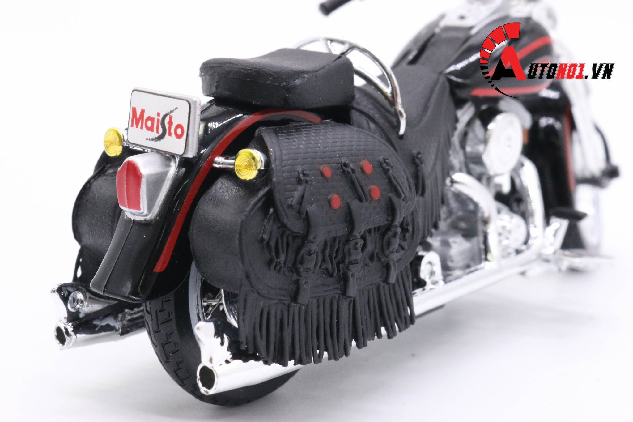  Mô hình xe Harley Davison 1998 FLSTS HERITAGE SPRINGER 1:18 Maisto MT18031 
