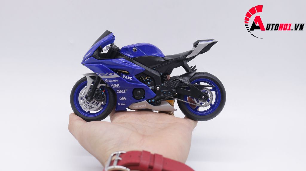 MÔ HÌNH XE YAMAHA R6 BLUE ĐỘ PÔ SC AUTONO1 D159