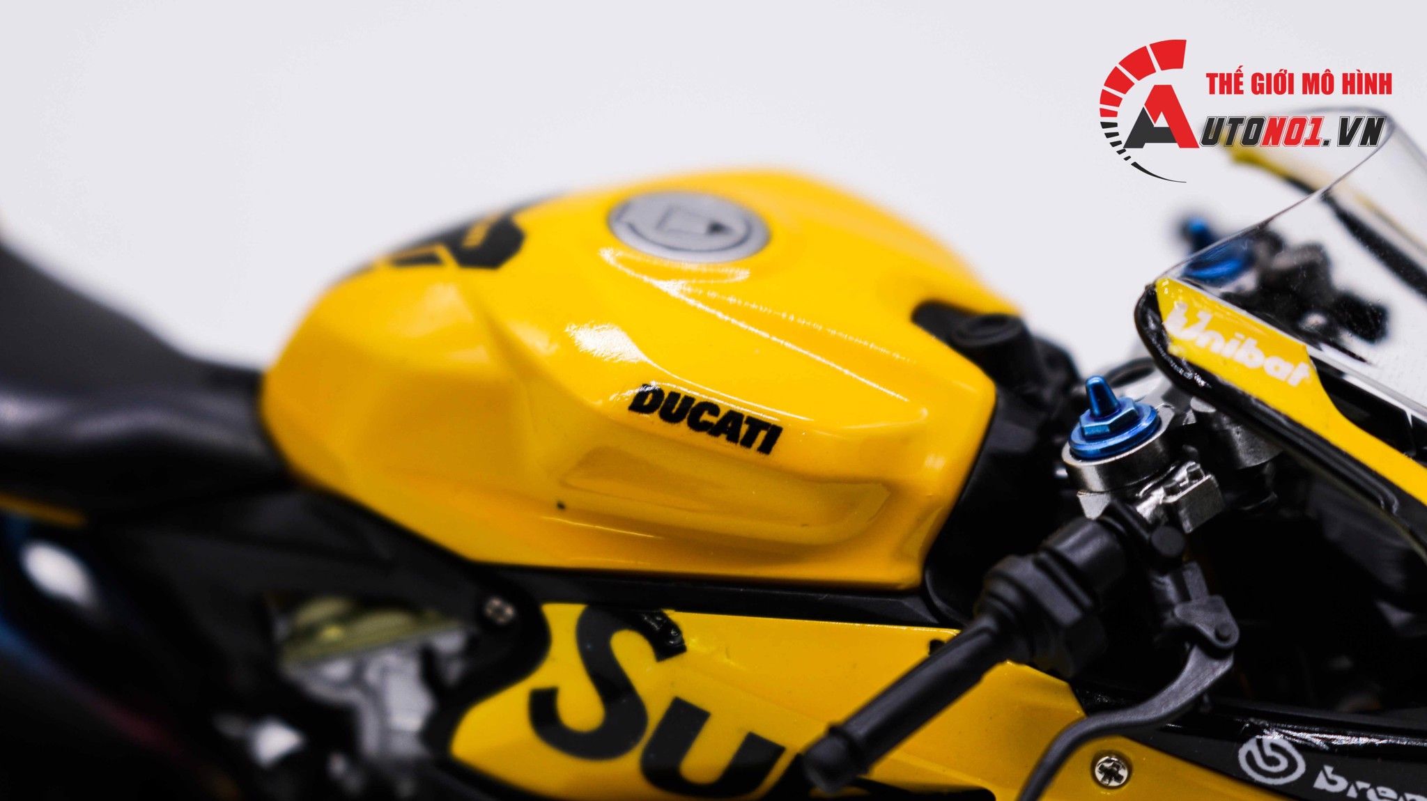  Mô hình xe cao cấp Ducati 1199 Supreme Yellow Tỉ Lệ 1:12 Tamiya D126 