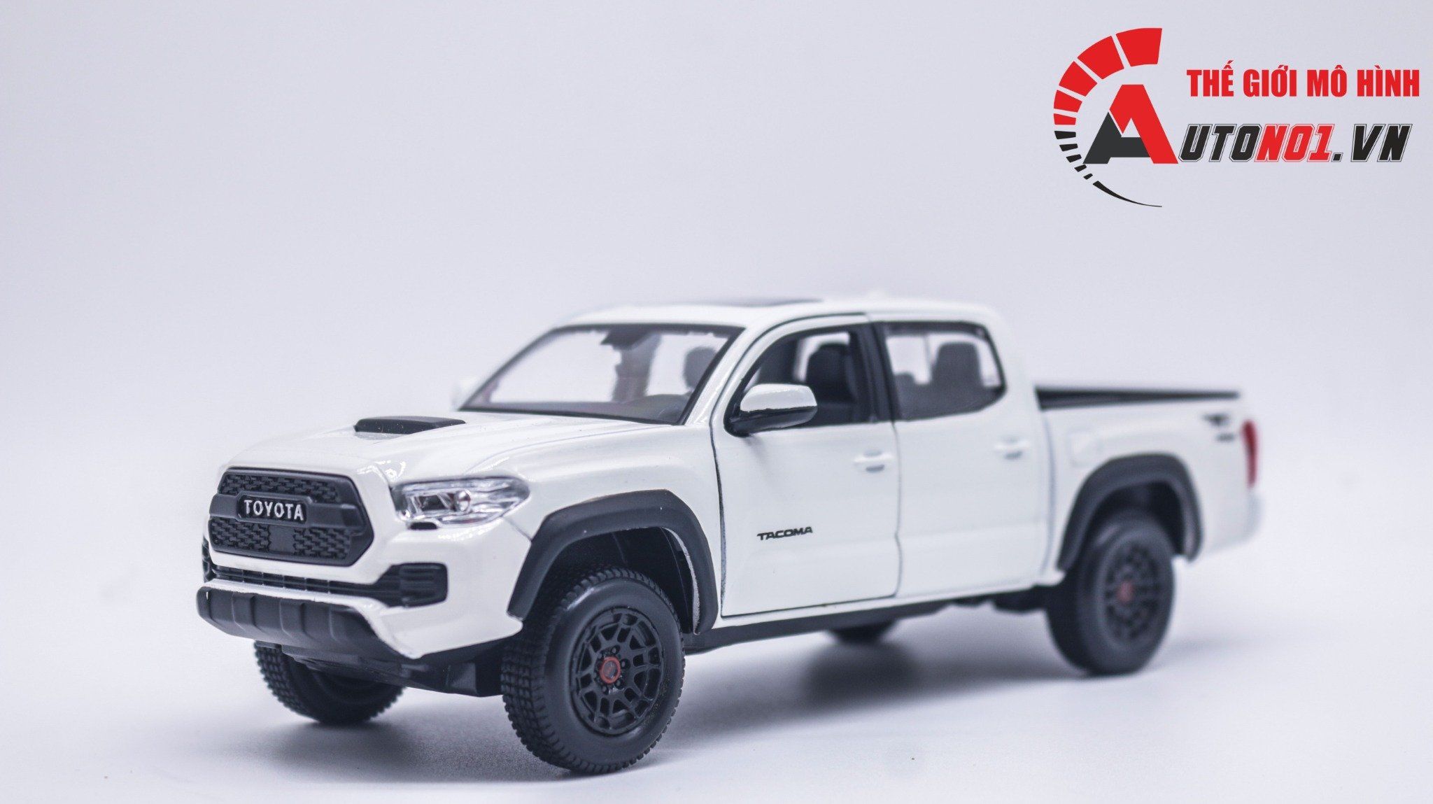  Mô hình xe Toyota Tacoma TRD Pro 2023 tỉ lệ 1:27 Maisto 32910 OT343 