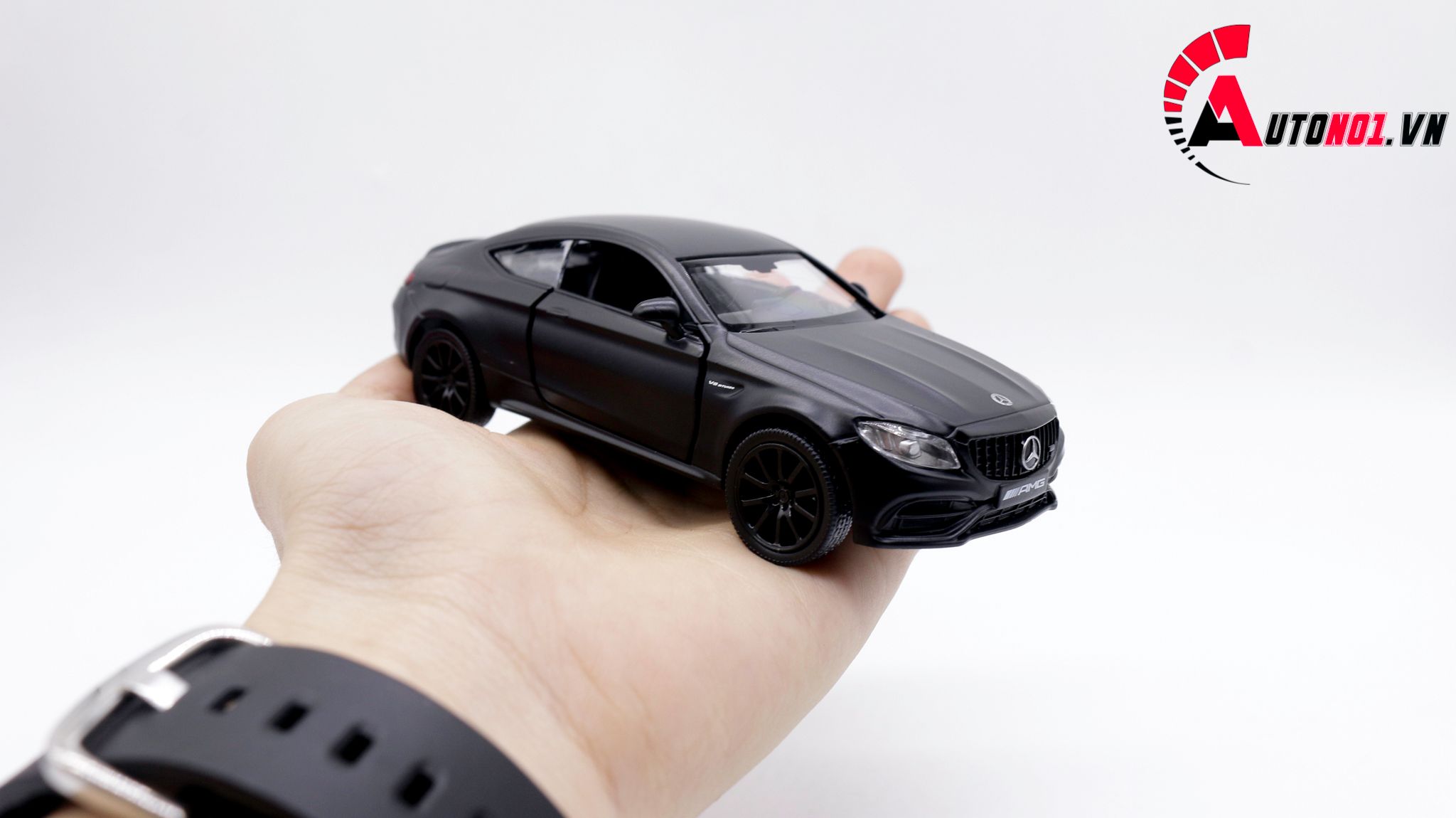  Mô hình xe Mercedes Benz C63s Amg Coupe Black 1:36 Scale Model 7589 