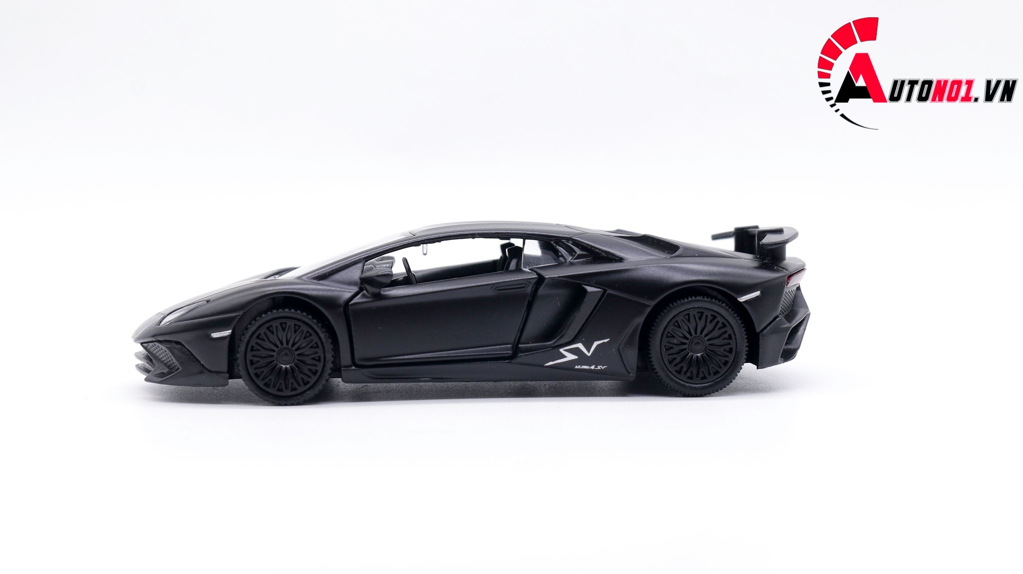  Mô hình xe Lamborghini Aventador Lp750-4 Sv Coupe Black 1:36 Scale Model 7591 