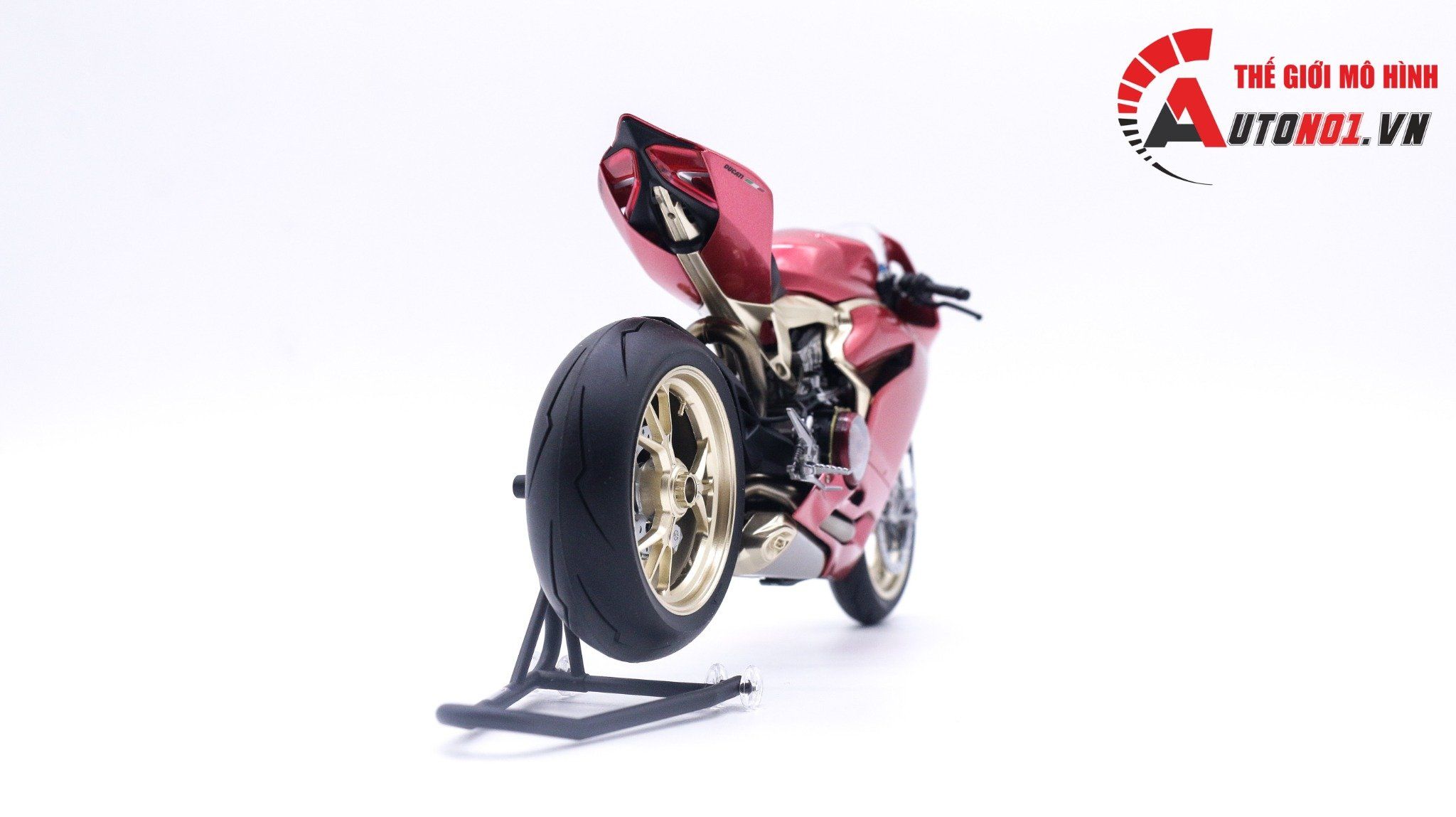  Mô hình xe cao cấp Ducati 1199 Iron Man Version độ nồi 1 1:12 Tamiya D227N 