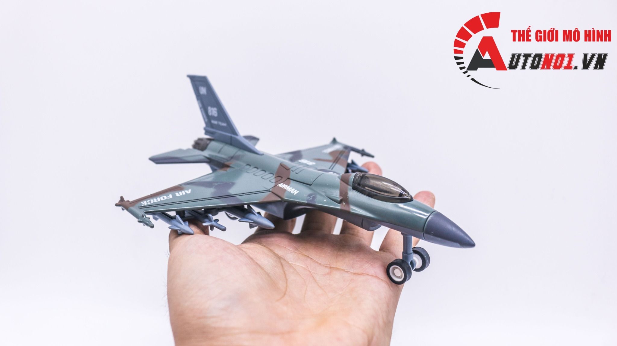  Mô hình máy bay chiến đáu F16 Camo green có đèn có âm thanh MB22023 