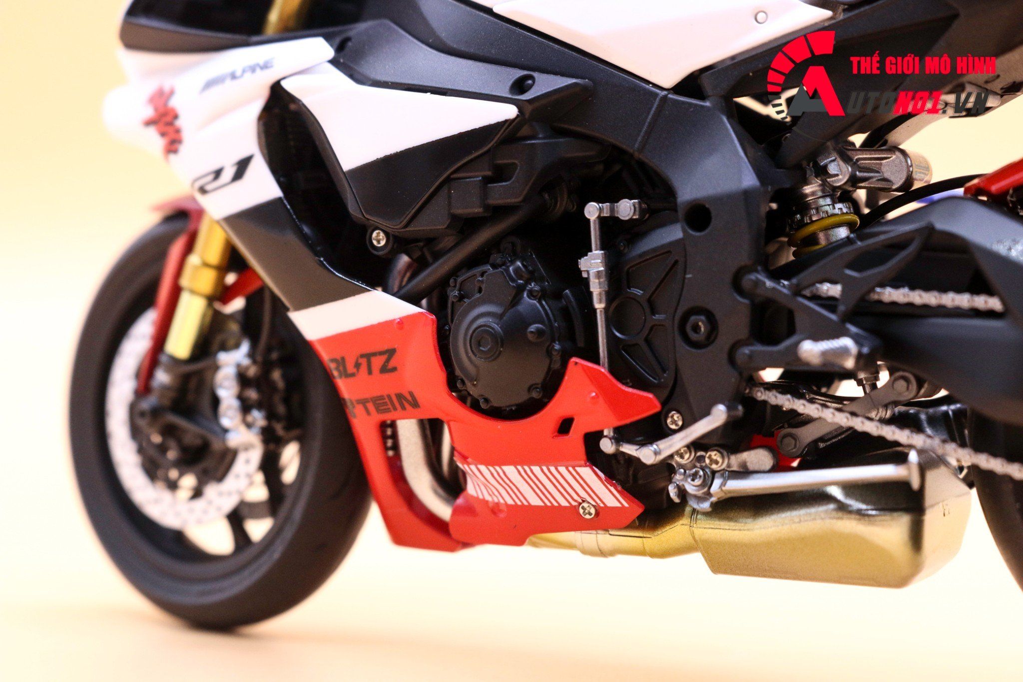  Mô hình xe Yamaha Yzf R1m Anniversary 1:12 Tamiya D032 