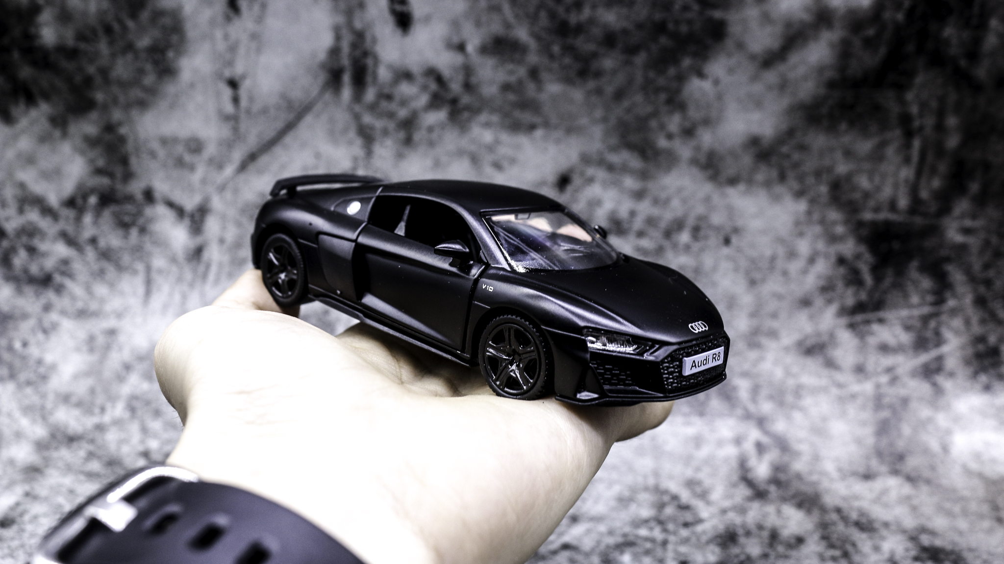  Mô hình xe Audi R8 Coupe Black 1:36 Scale Model 7596 