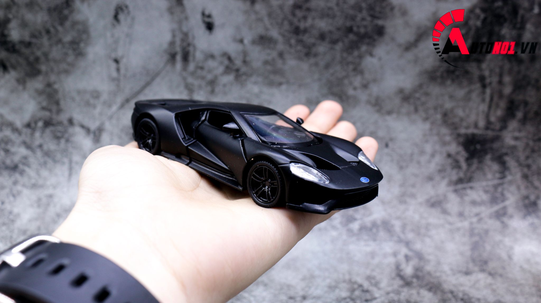  Mô hình xe Ford Gt Black 1:36 Scale Model 7592 