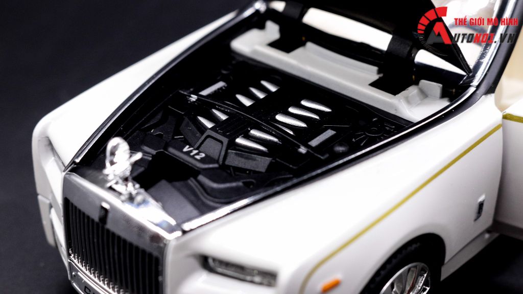 Mô hình xe Rolls Royce Phantom trần xe bầu trời sao tỉ lệ 1:24 Chezhi 7320