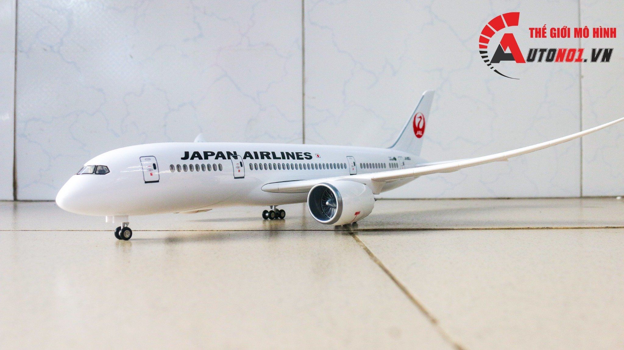  Mô hình máy bay Japan Airlines Boeing B787 47cm 1:130 có đèn led tự động theo tiếng vỗ tay hoặc chạm Everfly MB47023 