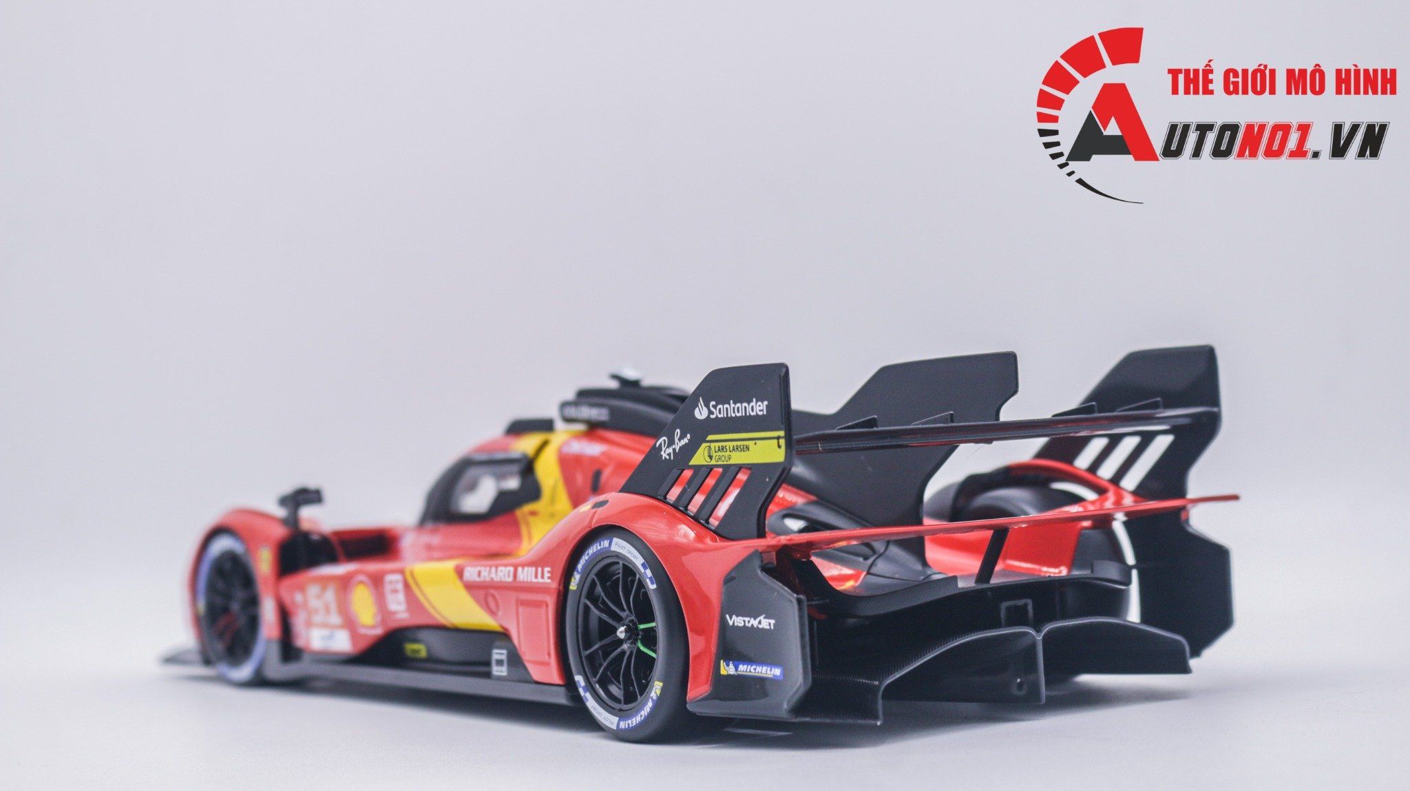  Mô hình xe Ferrari 499P 3.0L turbo V6 team Ferrari Corse #50 - #51 24h Le Mans 2023 tỉ lệ 1:18 Bburago OT374 